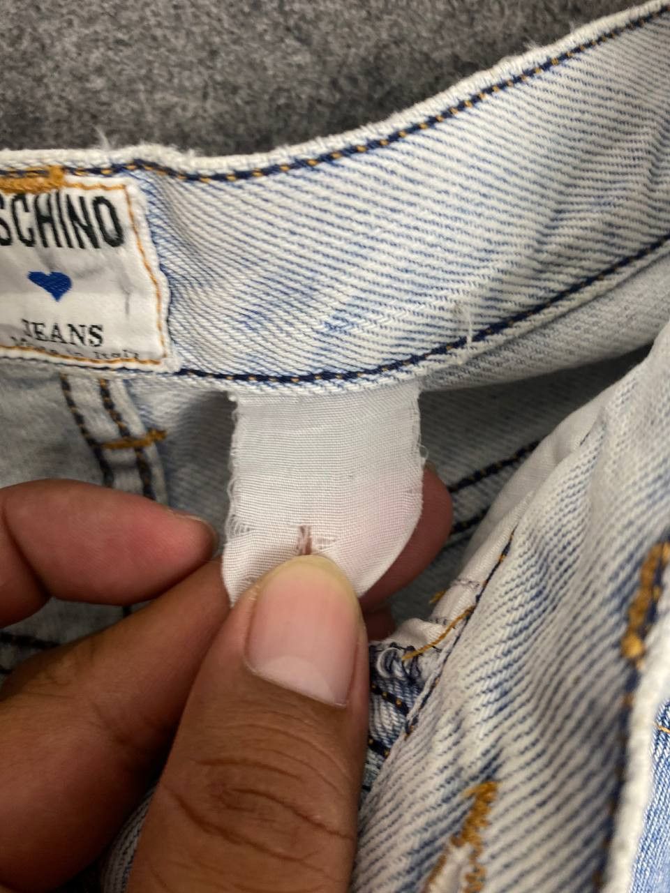 Moschino vintage moschino distressed denim made in italy Size US 27 - 10 Thumbnail