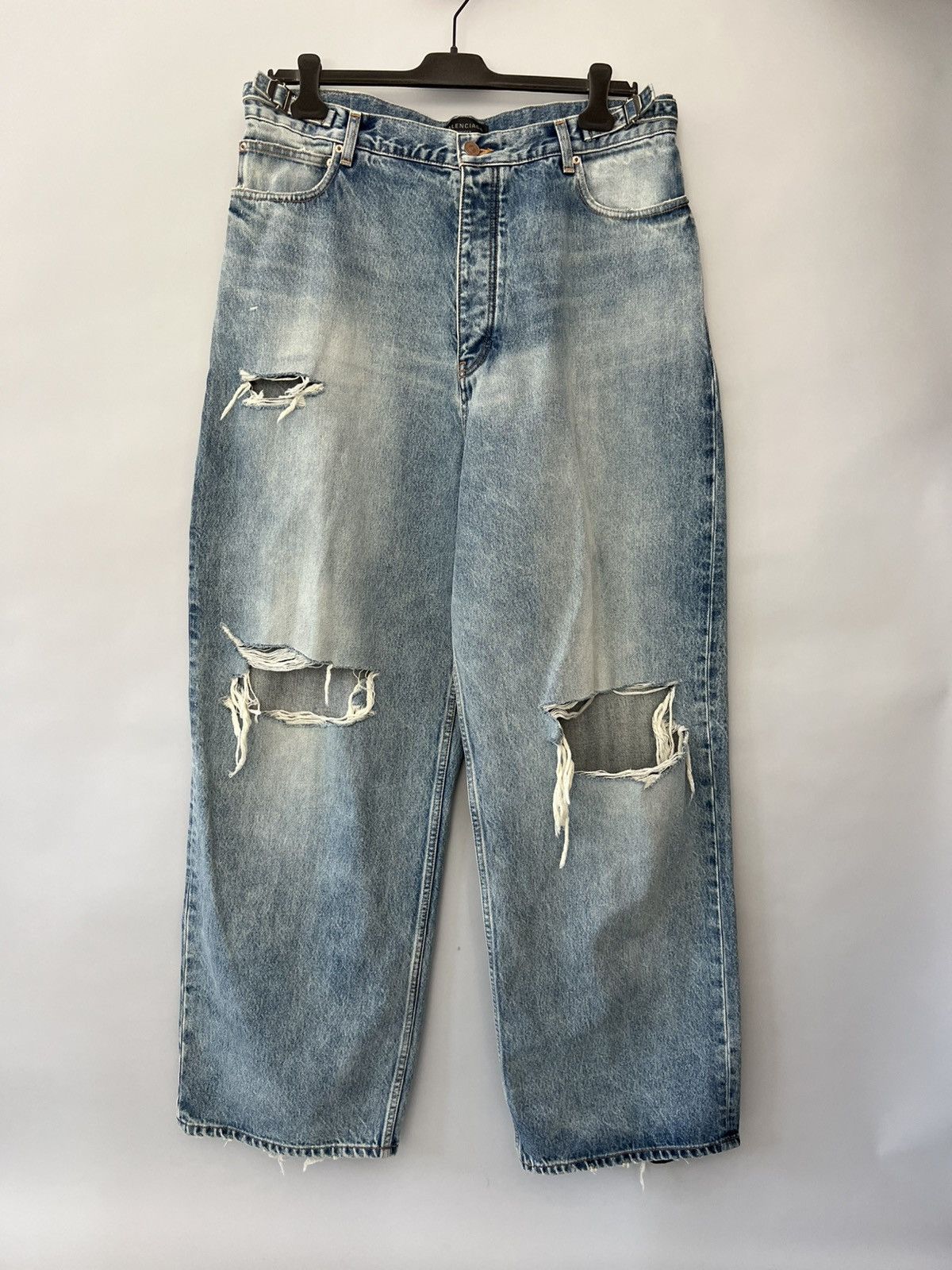 パンツ BALENCIAGA 23AW distressed baggy jeans SEVENSTARCLOTHING - BALENCIAGA 2023SS Super Destroyed Large