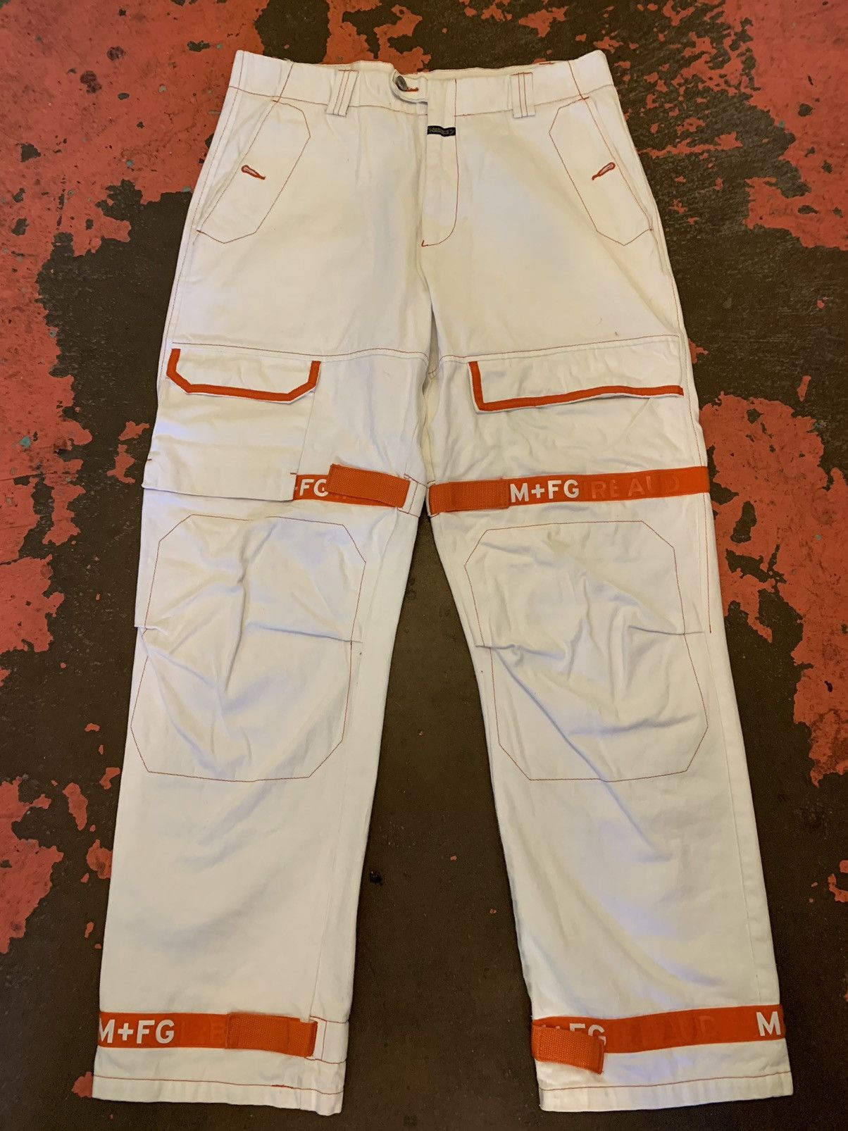 image of Marithe Francois Girbaud Marithe + Francois Girbaud Cargo Pants in White, Men's (Size 38)