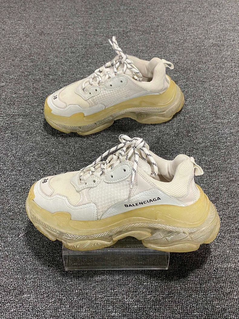 Balenciaga Balenciaga Triple S Sneakers Size 38-2505 Size US 6.5 / EU 39-40 - 2 Thumbnail