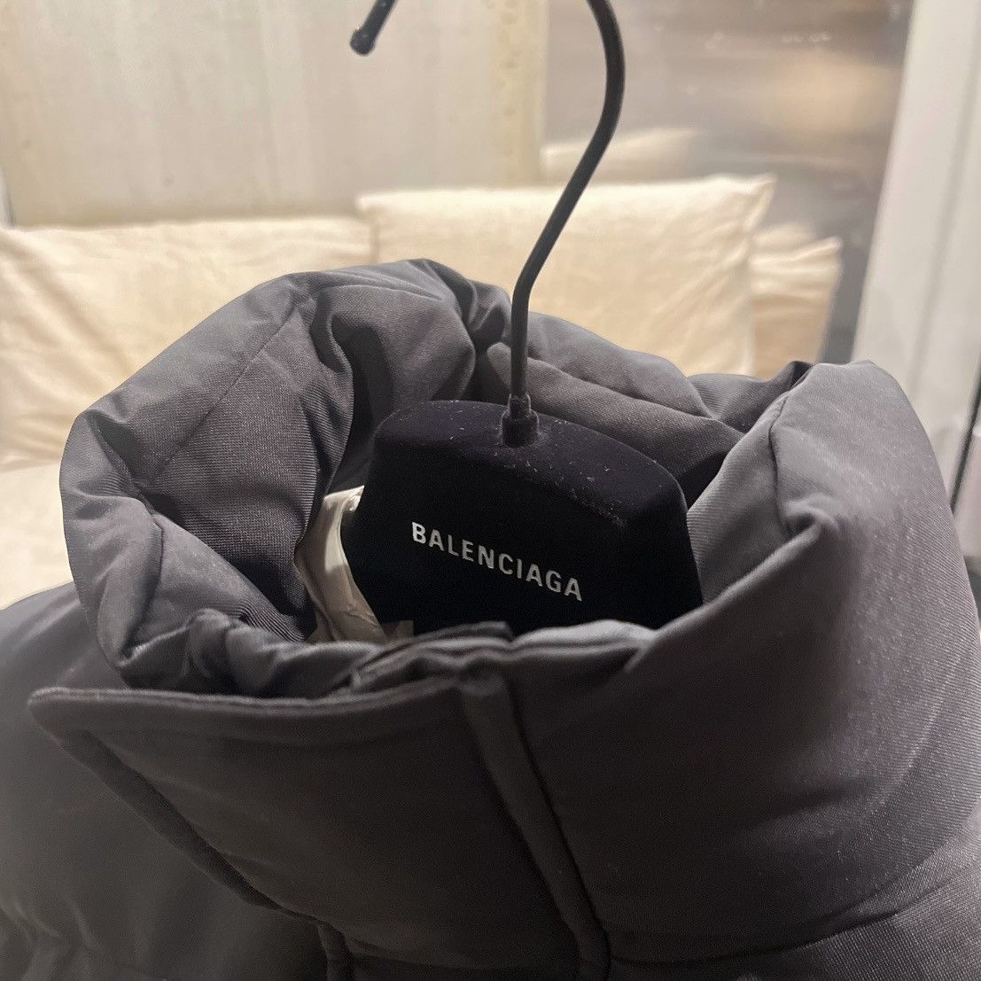 Balenciaga Balenciaga C Shape Embroidered BB Logo Puffer Jacket Size L / US 10 / IT 46 - 19 Thumbnail