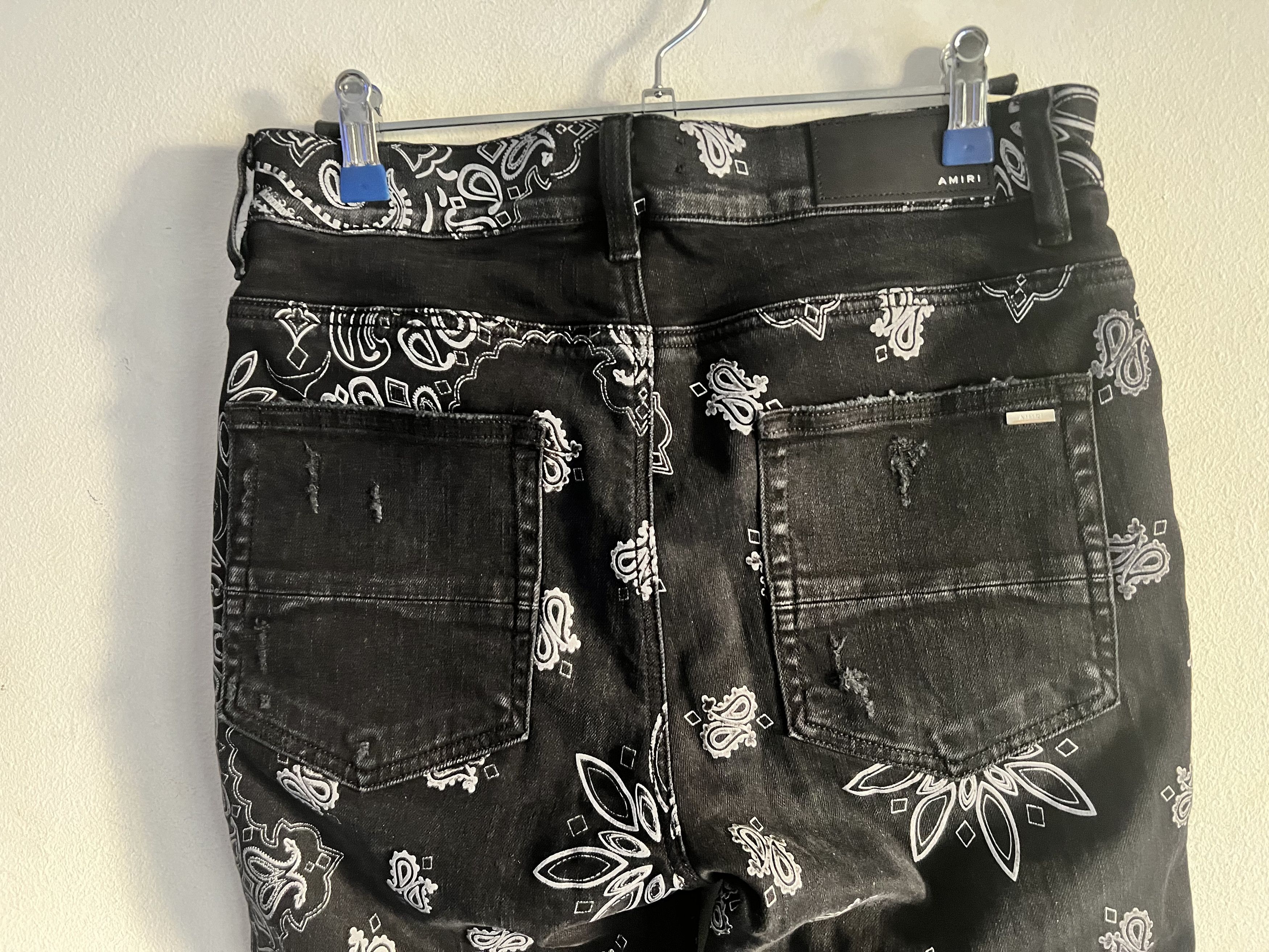 Amiri BNWT Black Flocked Paisley Bandana Size US 32 / EU 48 - 9 Thumbnail