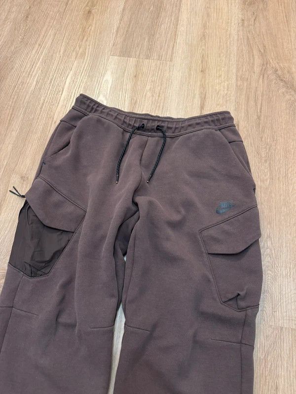 Nike Nike NSW Tech Fleece Utility Pants Brown size L Size US 36 / EU 52 - 4 Thumbnail