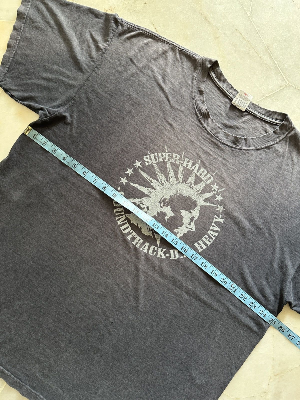 Vintage 2000’s SOUNDTRACK - DJ - HEAVY DESTROYED THRASHED SHIRT Size US XL / EU 56 / 4 - 7 Thumbnail