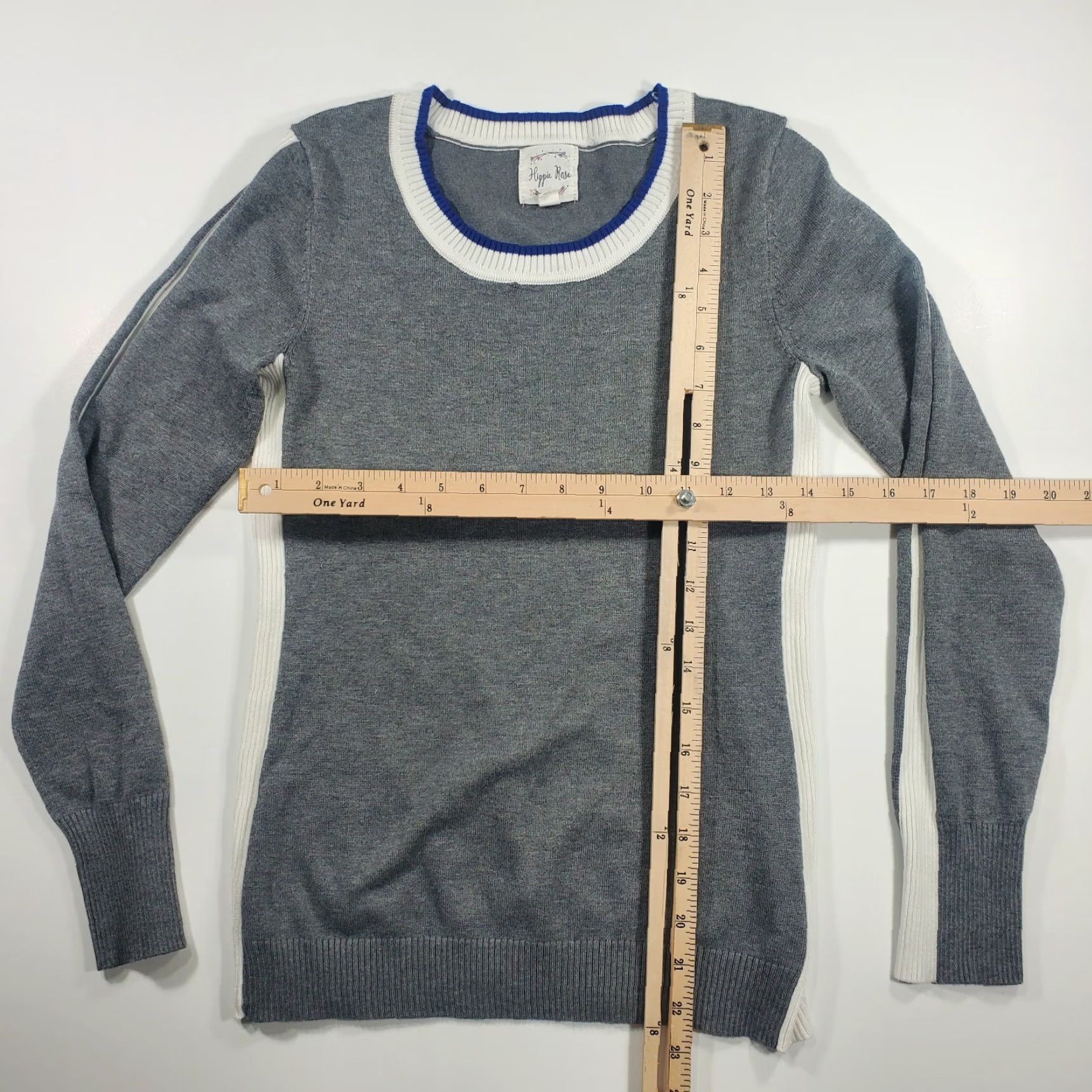Vintage Hippie Rose Blouse Shirt Women's Long Sleeve Pullover Grey Rayon Blend Small Gray Pocket? Size M / US 6-8 / IT 42-44 - 2 Thumbnail