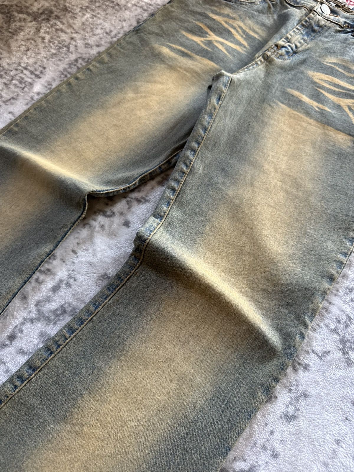 Diesel 2000s Diesel Mud Wash Flared Jeans Rare Size US 27 - 5 Thumbnail