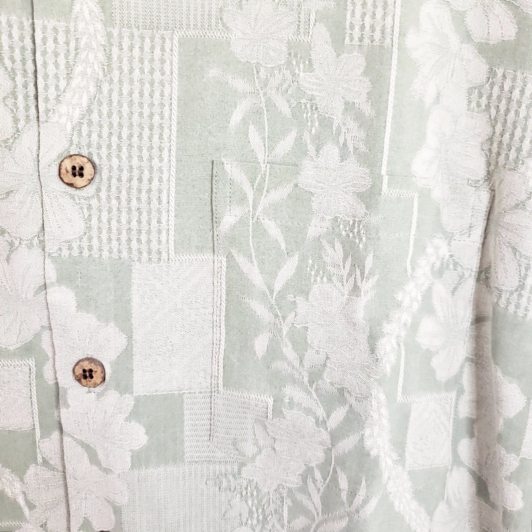 Vintage Sandals Cay Button Short Sleeve Silk Shirt Men’s L Hawaiian Floral Embroidered Green Button-Up Casual, Party, Travel, Wedding Size US L / EU 52-54 / 3 - 4 Thumbnail