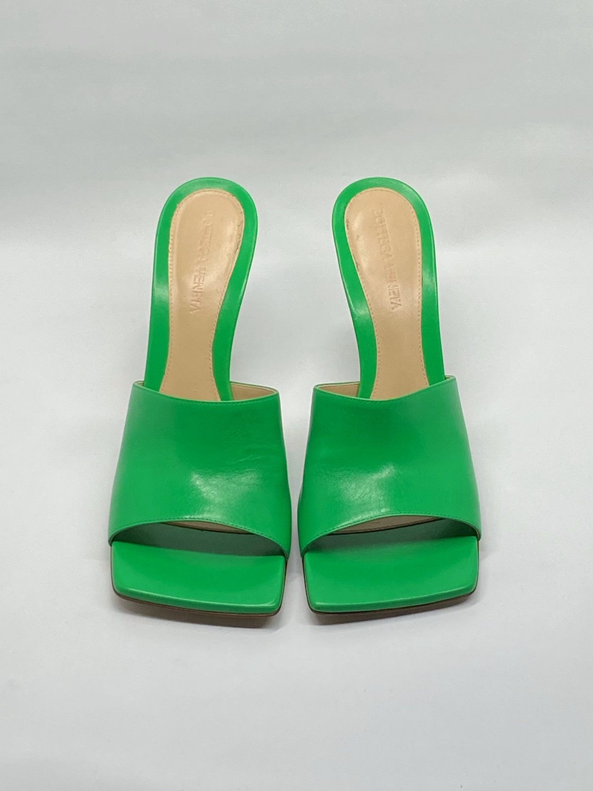 Bottega Veneta Bottega Veneta Stretch Leather Mules size 37.5 Size US 7.5 / IT 37.5 - 2 Thumbnail