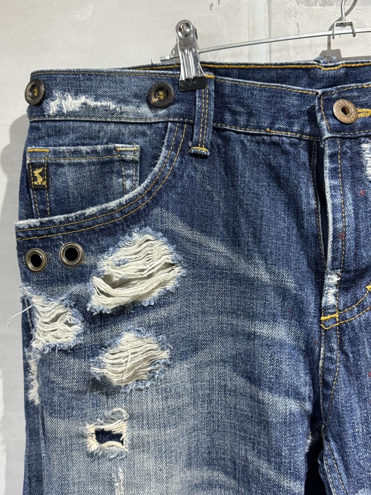 Japanese Brand Japanese Brand A.V.H. Costume Heavily Distressed Jeans Size US 36 / EU 52 - 14 Thumbnail