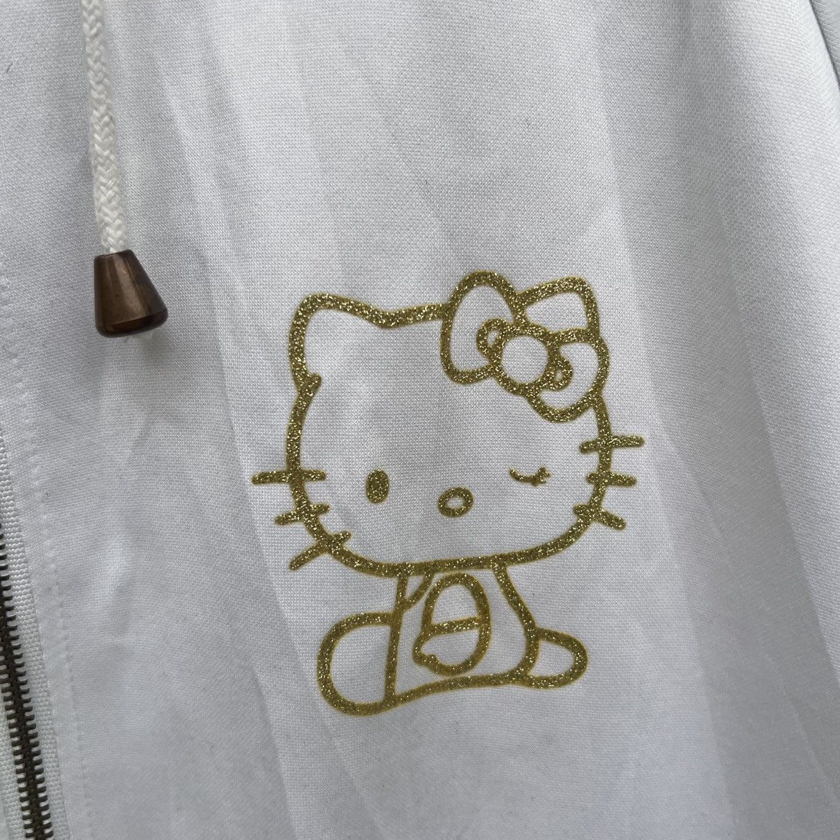 Anime × Japanese Brand × Vintage “HELLOKITTY” SHORT SLEEVE BACKHIT HOODIE Size US XXL / EU 58 / 5 - 7 Thumbnail