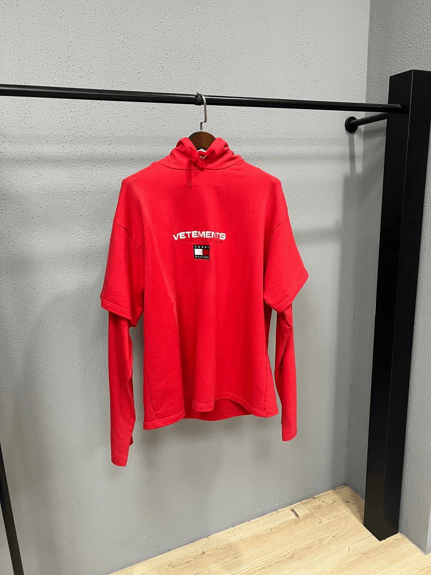 Vetements Vetements Fake Two-Piece Hoodie Size US S / EU 44-46 / 1 - 1 Thumbnail