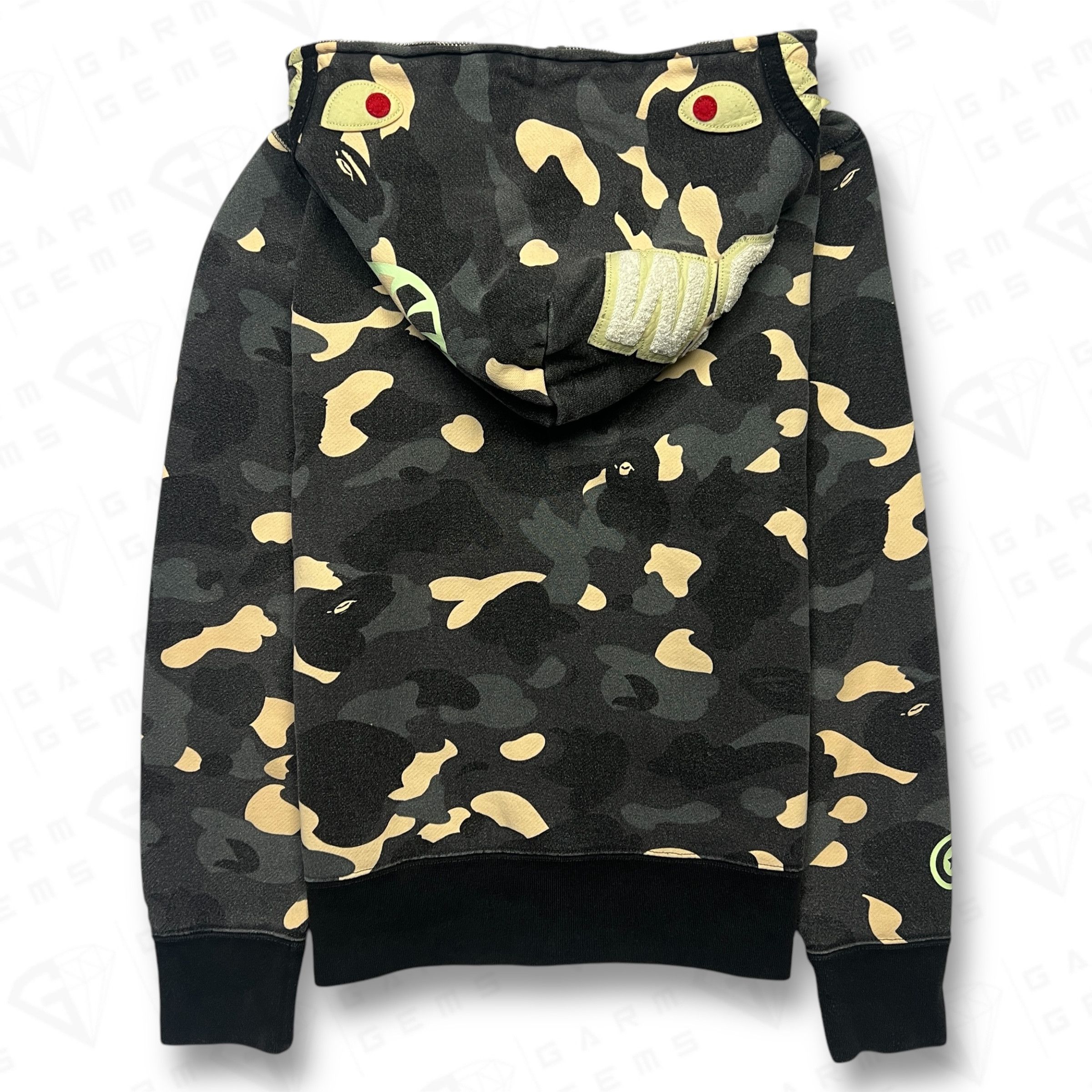 Bape A Bathing Ape Shark Camo Glow In The Dark Full Zip Hoodie Size US S / EU 44-46 / 1 - 2 Thumbnail