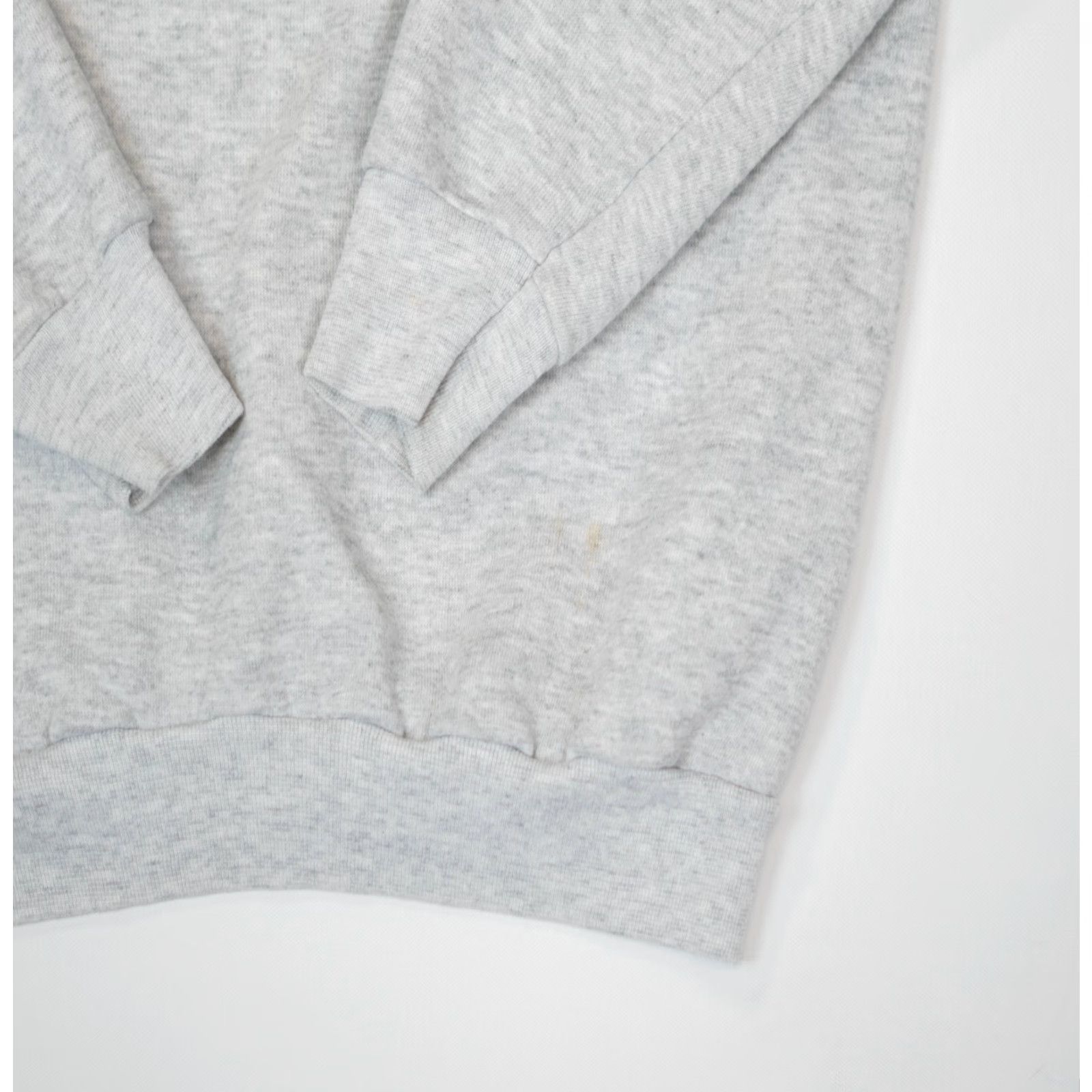 Tultex VINTAGE Mickey Mouse Sweatshirt Gray Women's Size Medium 90s Plaid Logo Embroidered Crew Neck Pullover Size M / US 6-8 / IT 42-44 - 6 Thumbnail
