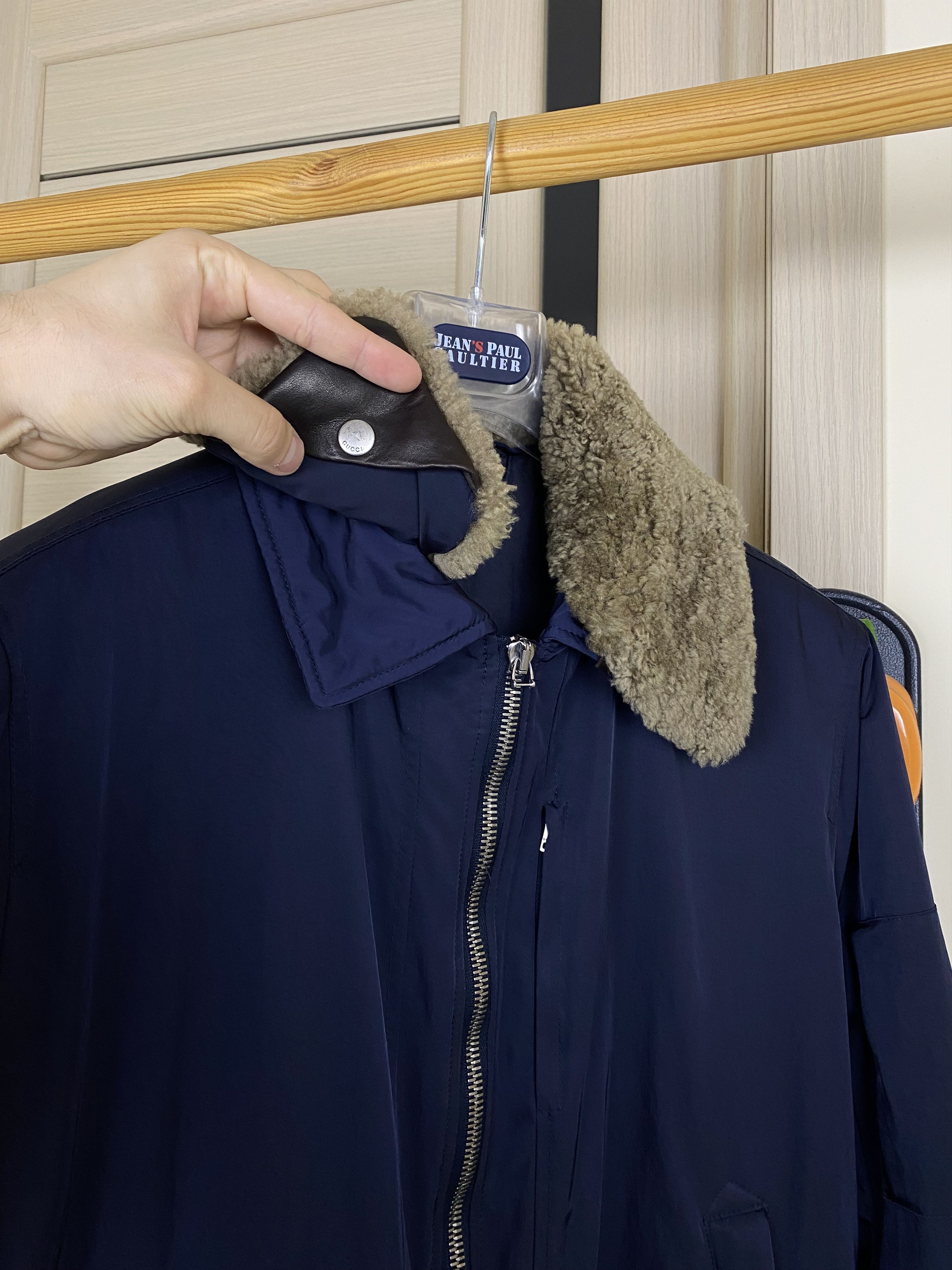 Gucci Rare vintage Gucci navy blue polyamide nylon bomber jacket Size US M / EU 48-50 / 2 - 5 Thumbnail
