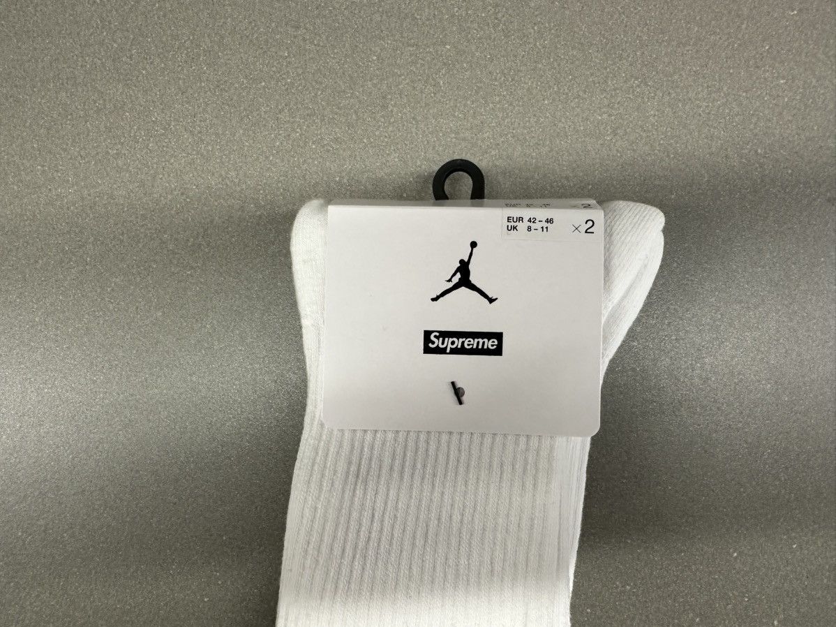 Jordan Brand × Supreme Supreme Jordan Crew Socks White Size ONE SIZE - 4 Thumbnail
