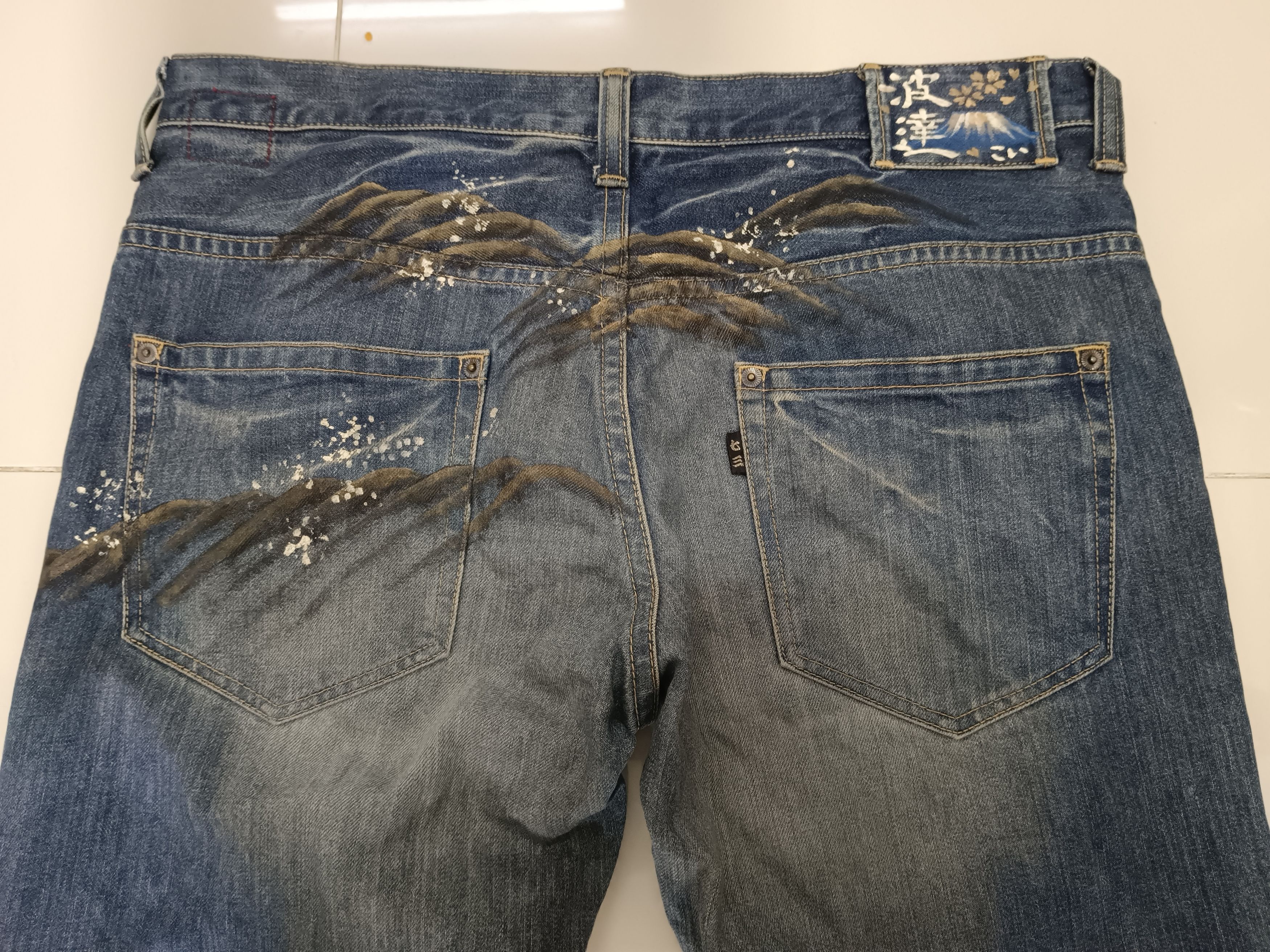 Japanese Brand Japanese Naminori Tatsujin Distressed Paint Koi Fish Jeans Size US 36 / EU 52 - 7 Thumbnail