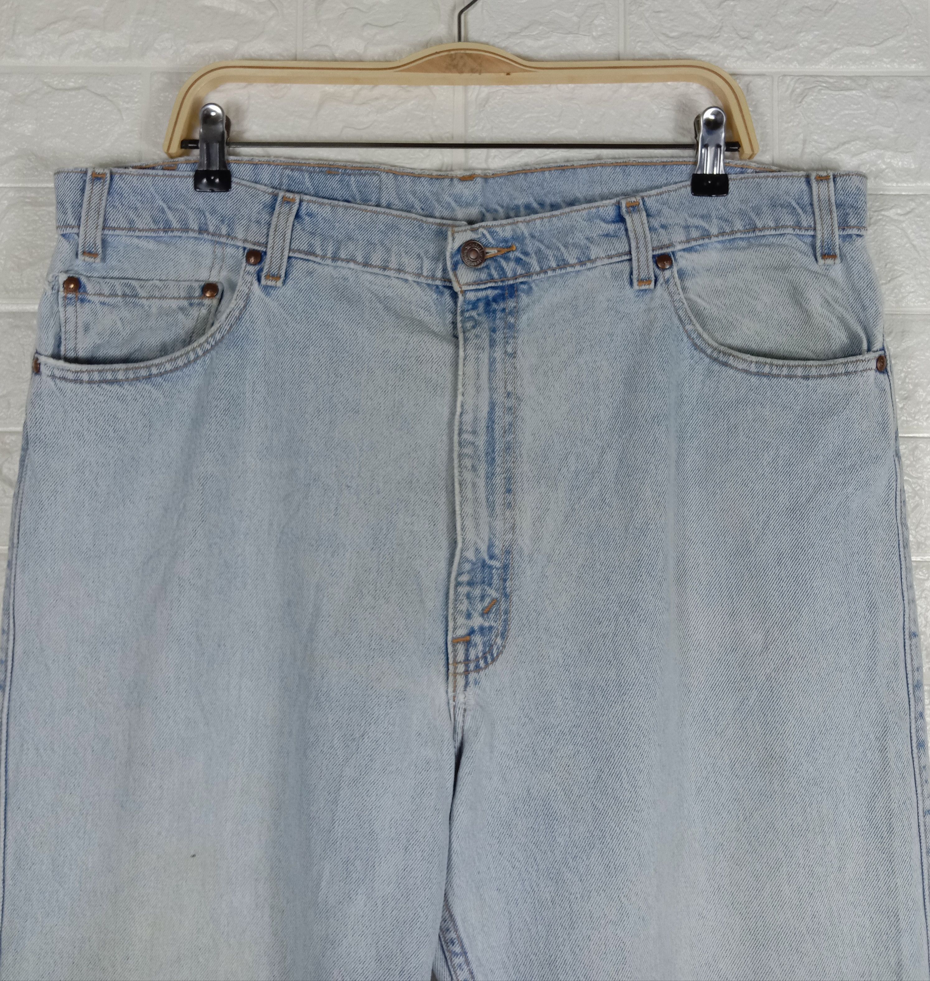 Levi's Vintage 90s Levi’s 540 Jeans Light Wash Distressed Denim Size US 40 / EU 56 - 2 Thumbnail