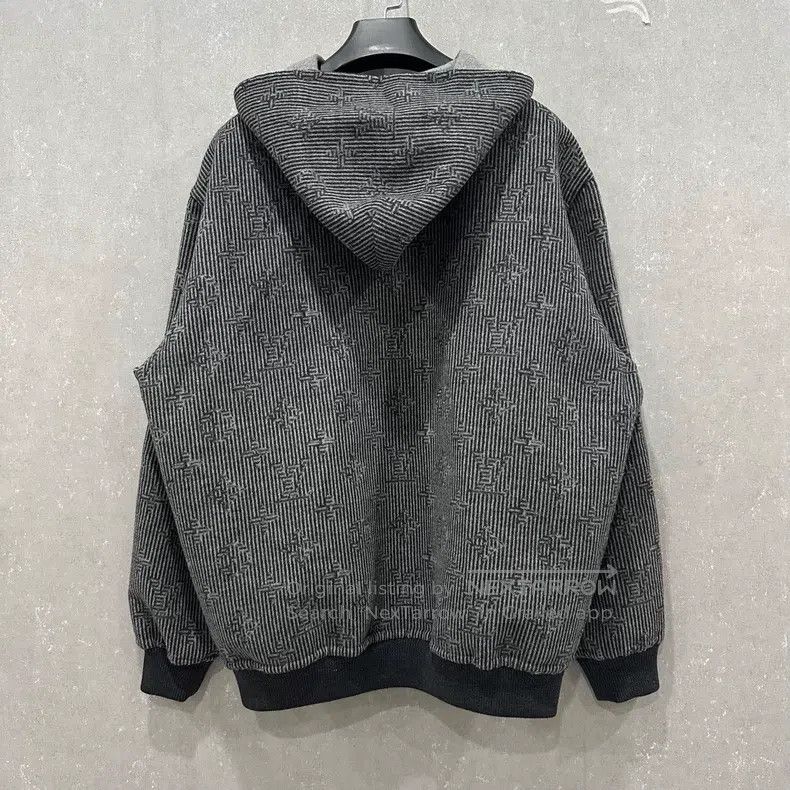 Louis Vuitton Louis Vuitton Reversible Logo jacket Size US XL / EU 56 / 4 - 2 Thumbnail