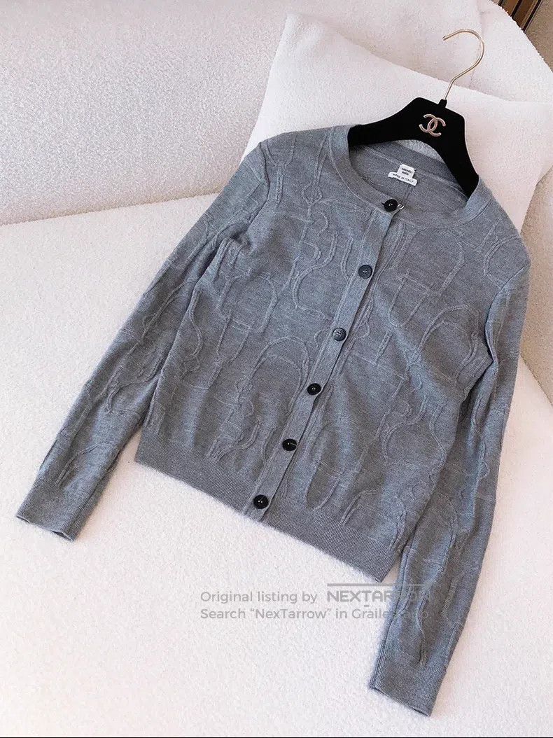 Hermes Hermes Gray suede buckle jacquard knitted cardigan Size XS / US 0-2 / IT 36-38 - 1 Thumbnail
