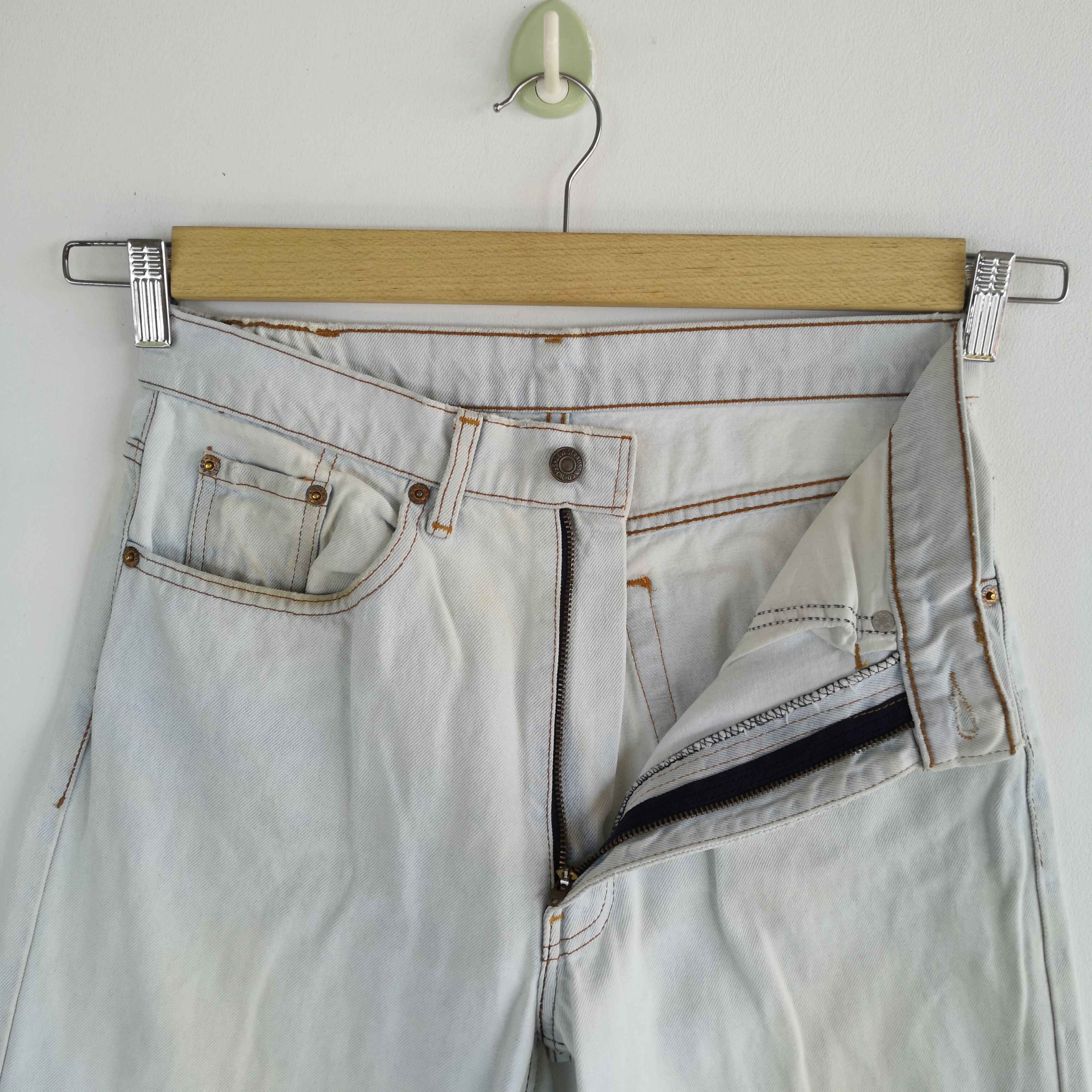 Levi's Vintage Y2K Levis Sun Faded Jeans Levi's Light Wash Denim Size 28" / US 6 / IT 42 - 5 Thumbnail