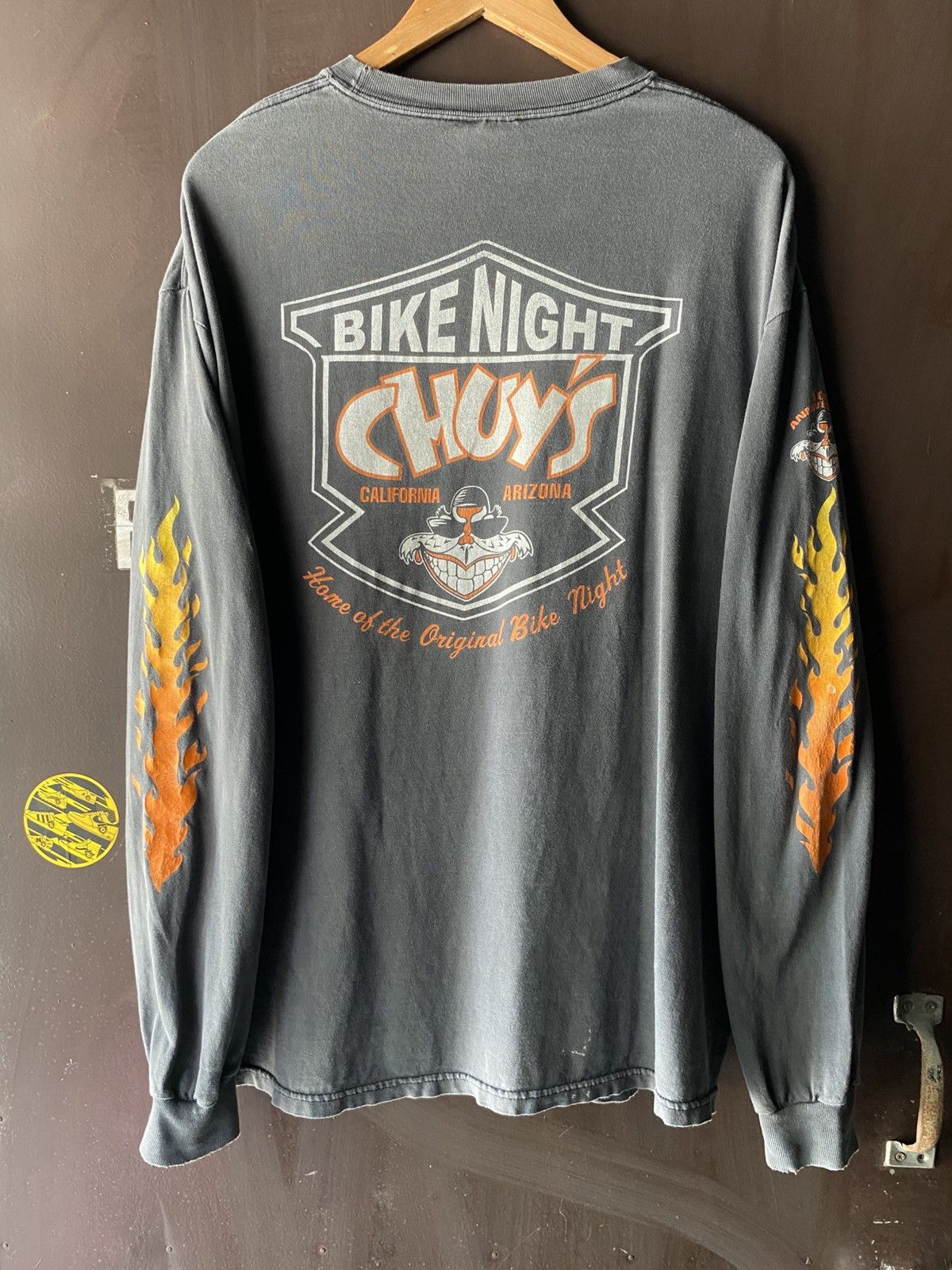 Vintage SOLD OUT Vintage Chuy’s Bike Night Flamine sleeve Size US XL / EU 56 / 4 - 1 Thumbnail