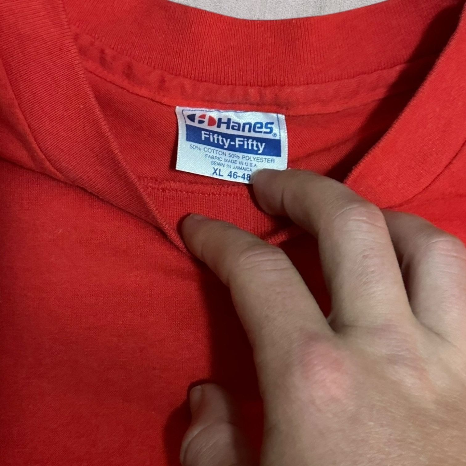 Hanes 90s St. Claire red tee Size US XL / EU 56 / 4 - 3 Thumbnail