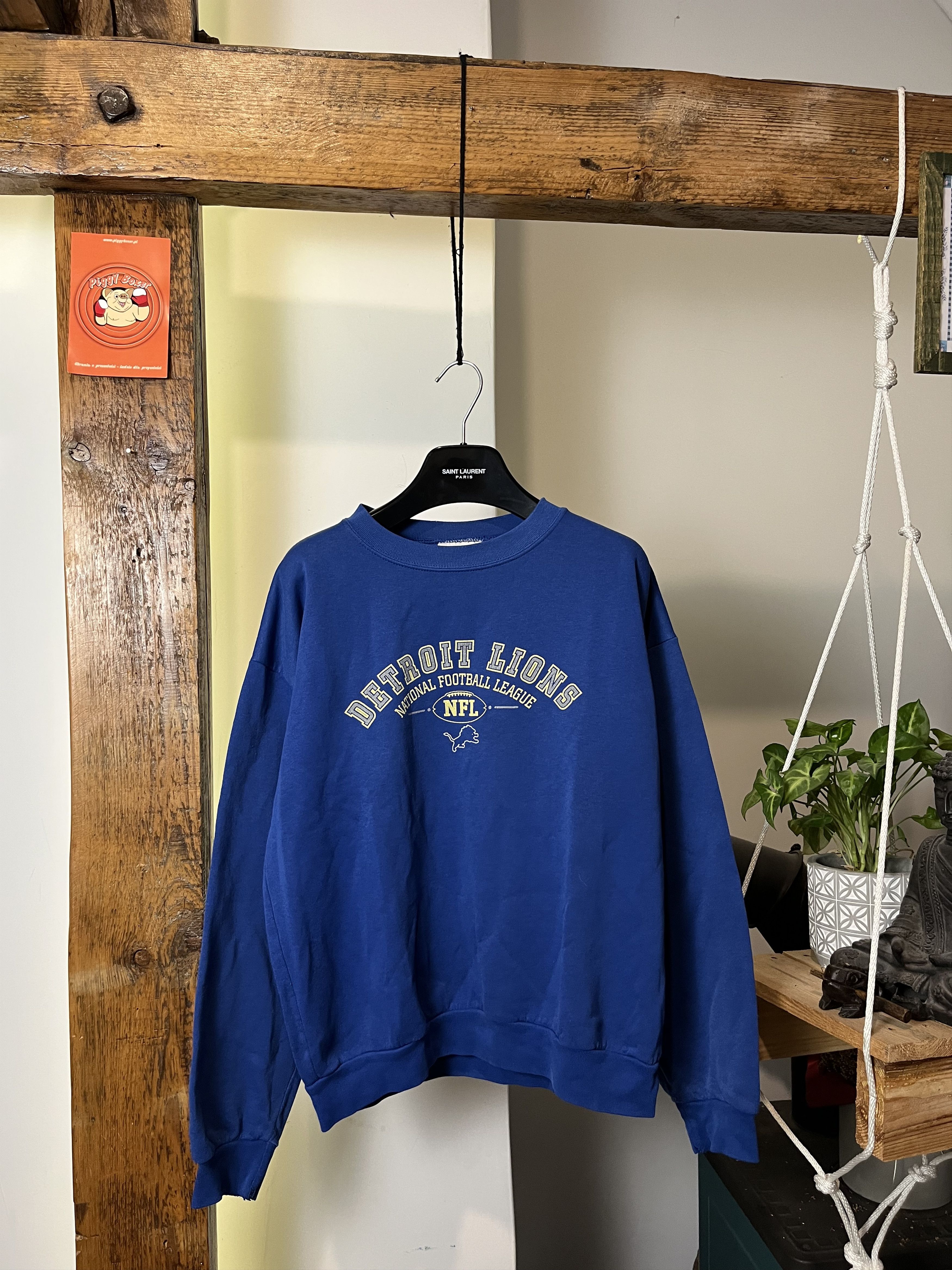 Hottertees Vintage Detroit Lions Crewneck Sweatshirt