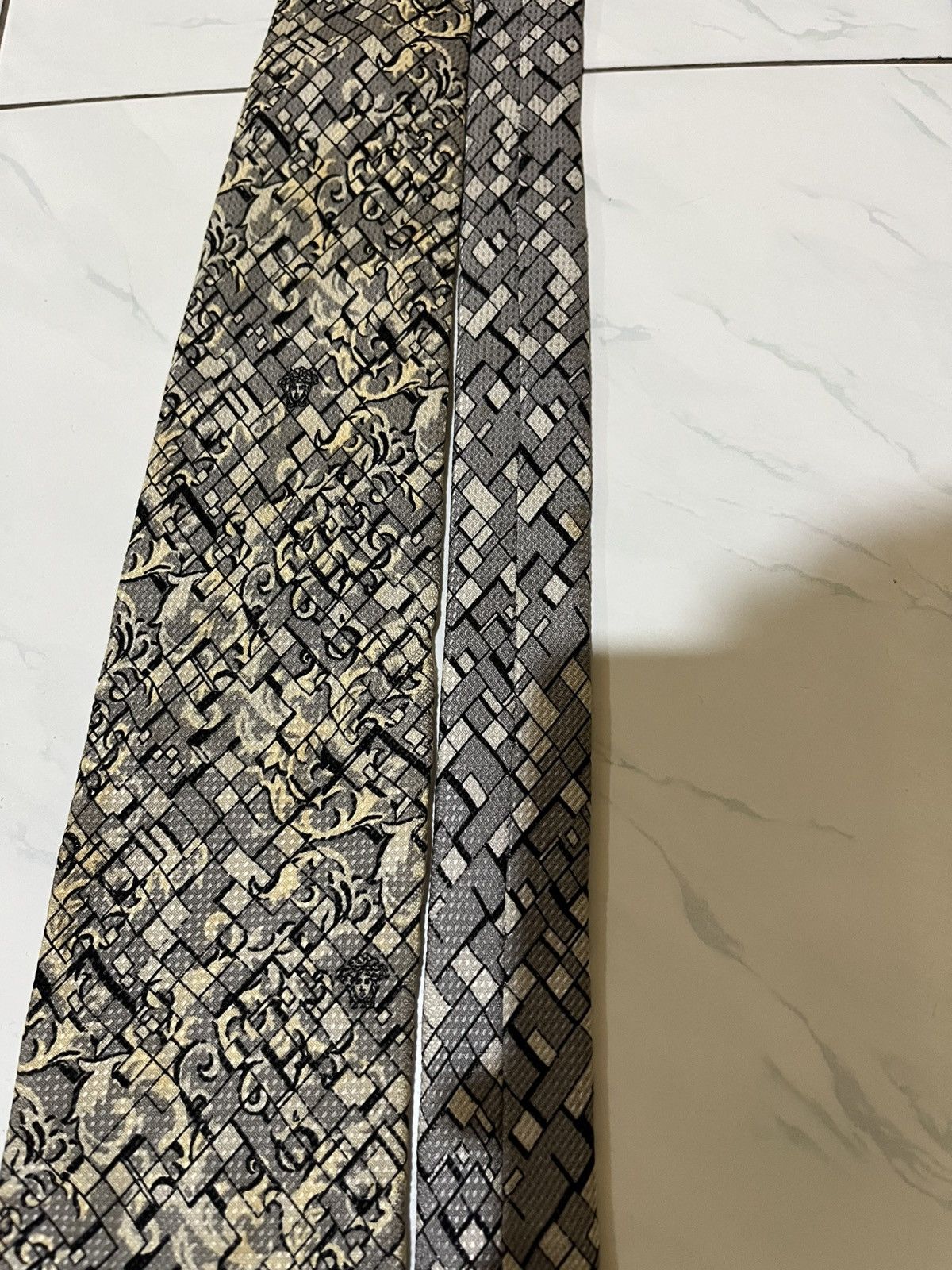 Designer 🔥 Bundle 2 Ties Gianni Versace & Celine Paris Size ONE SIZE - 3 Thumbnail