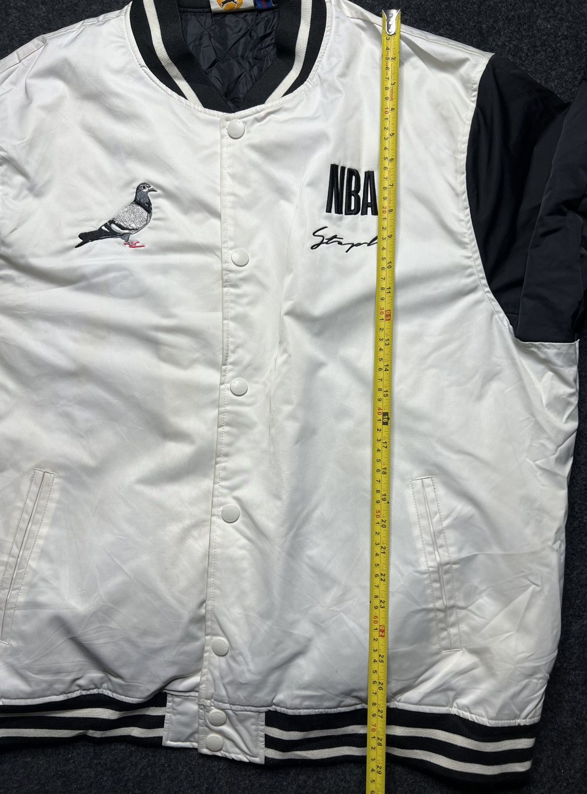 NBA VTG NBA X STAPLES ALL TEAMS FULL VERSITY BOMBER JACKET 2XL Size US XL / EU 56 / 4 - 22 Thumbnail