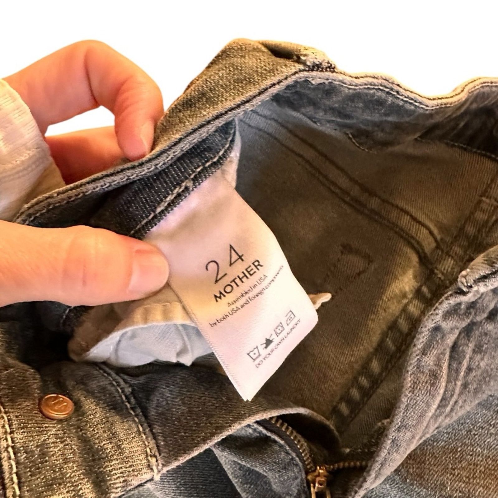 MOTHER MOTHER High Waisted Looker Ankle Chew Jeans - Size 24 Size 24" / US 00 / IT 34 - 9 Thumbnail