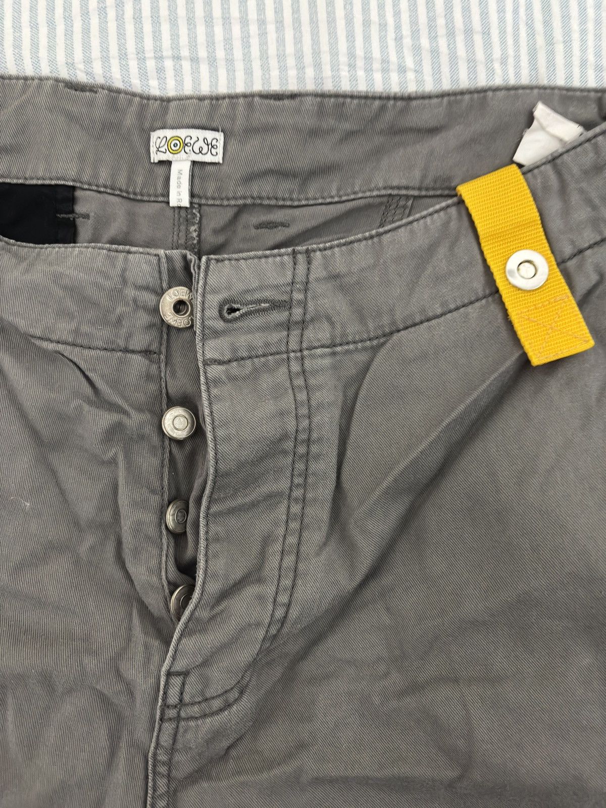 Loewe Gray short with multi pockets Size US 44 / EU 60 - 2 Thumbnail