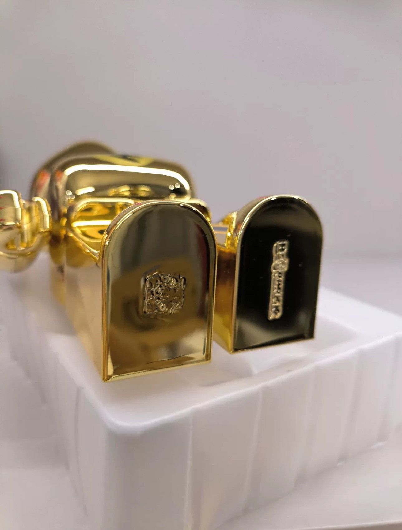 Japanese Brand Bearbrick Lucky Cat Money Luck Gold 400% Size ONE SIZE - 3 Thumbnail