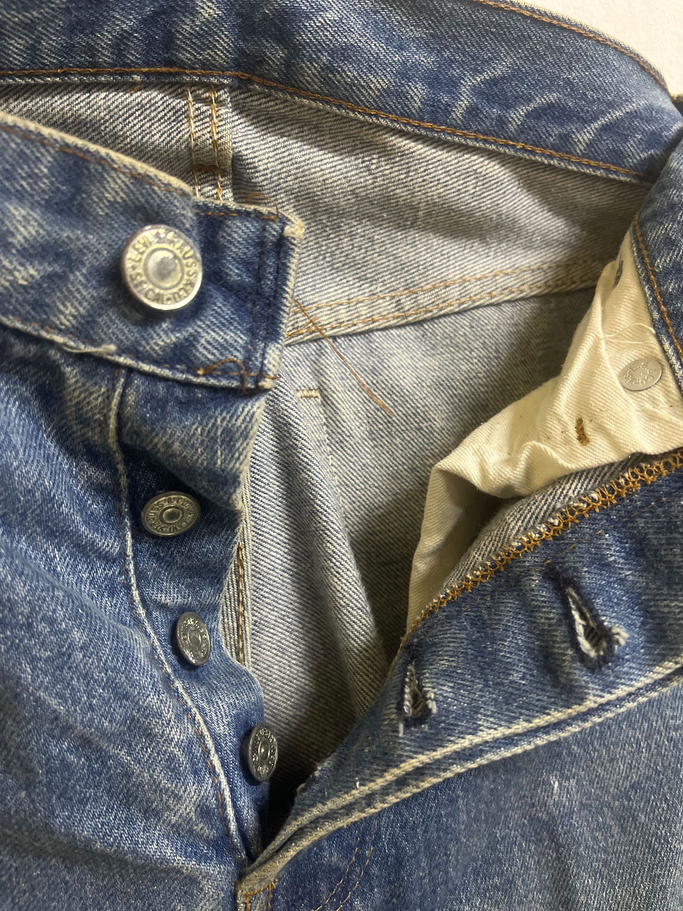 Levi's Vintage Clothing Vintage Levis 501 Made in Usa Size US 28 / EU 44 - 4 Thumbnail