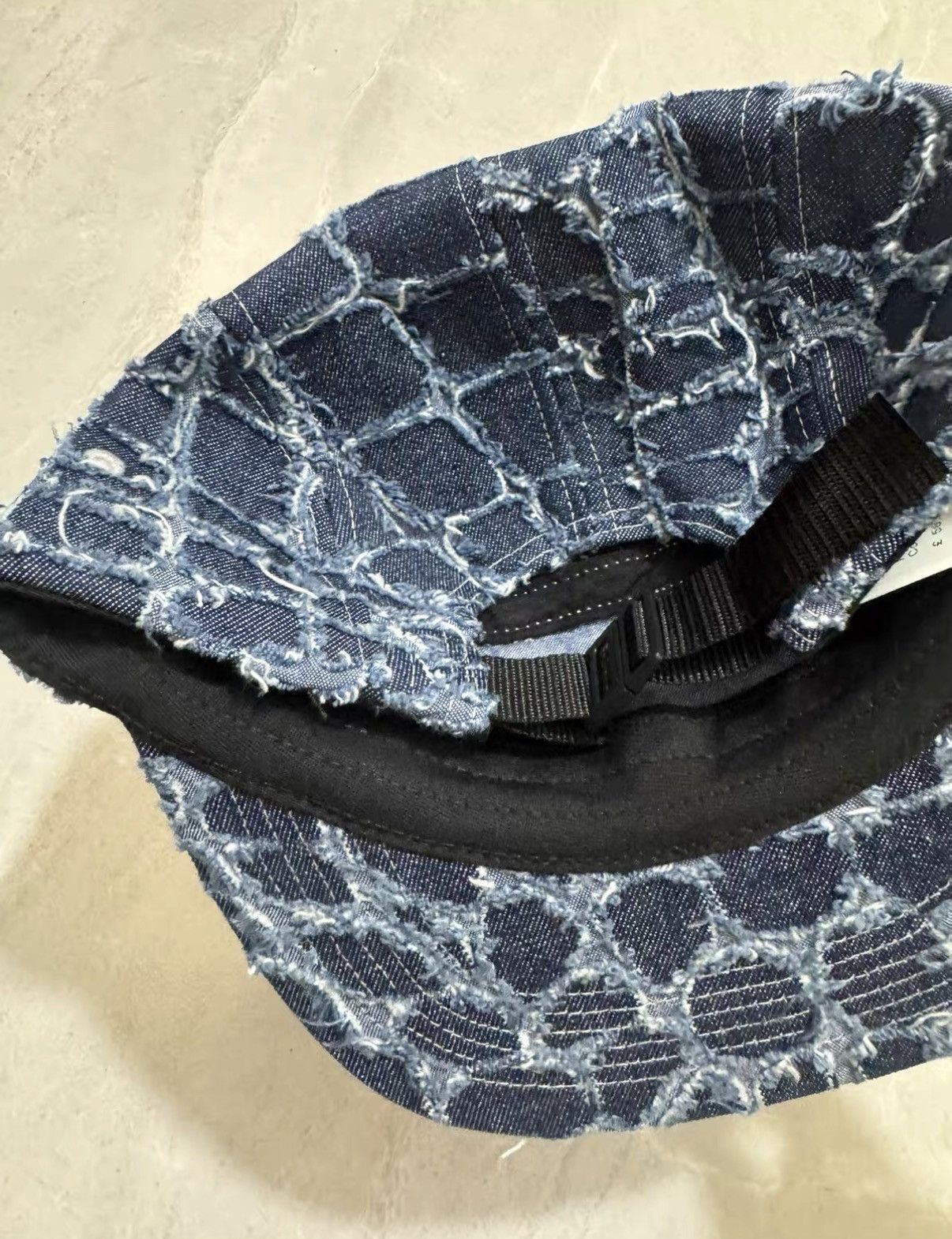 Supreme Supreme Distressed Crocodile Pattern Cotton Baseball Cap J34 Size ONE SIZE - 4 Thumbnail