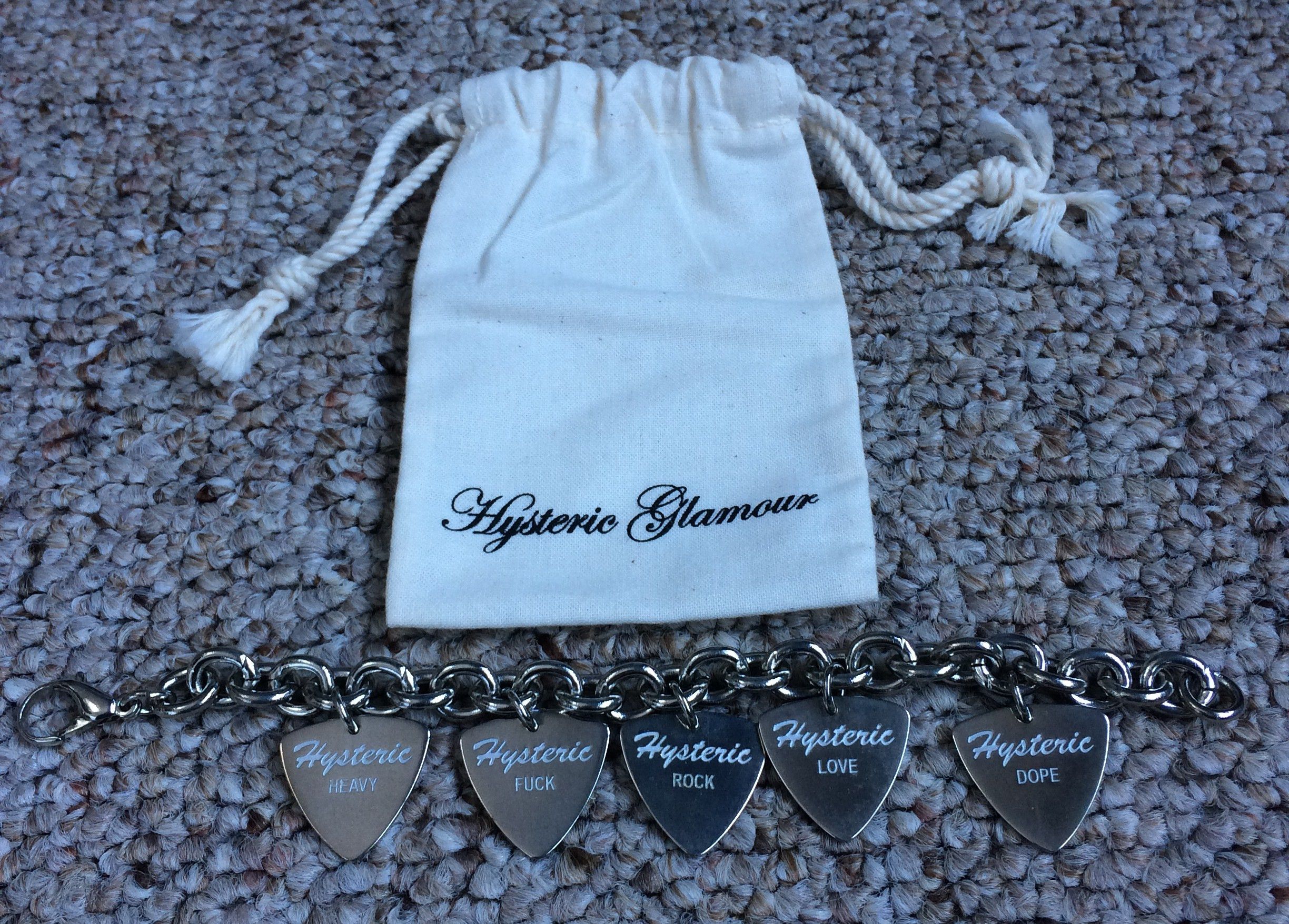 Hysteric Glamour Hysteric Glamour Guitar Pick Charm Bracelet + Bag Size ONE SIZE - 4 Thumbnail