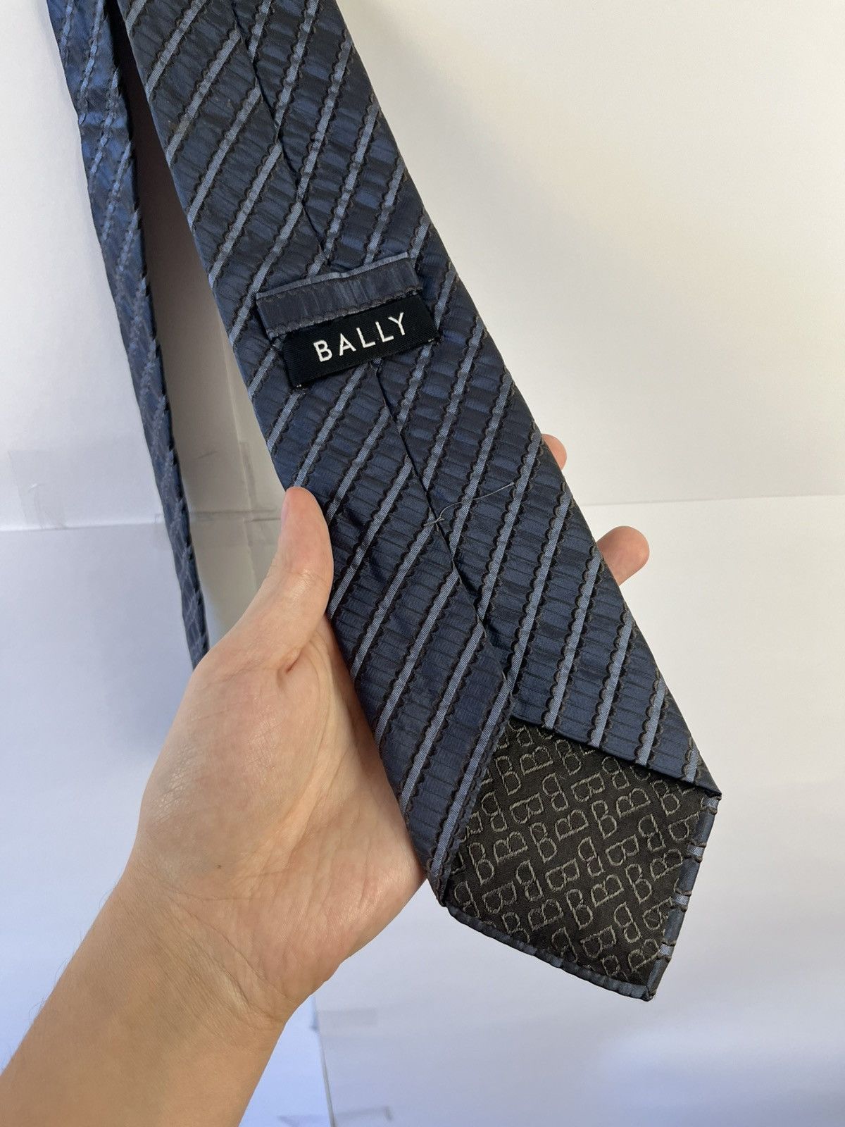 Bally Bally Luxury Striped Tie Cravat Made in Italy Size ONE SIZE - 1 Thumbnail
