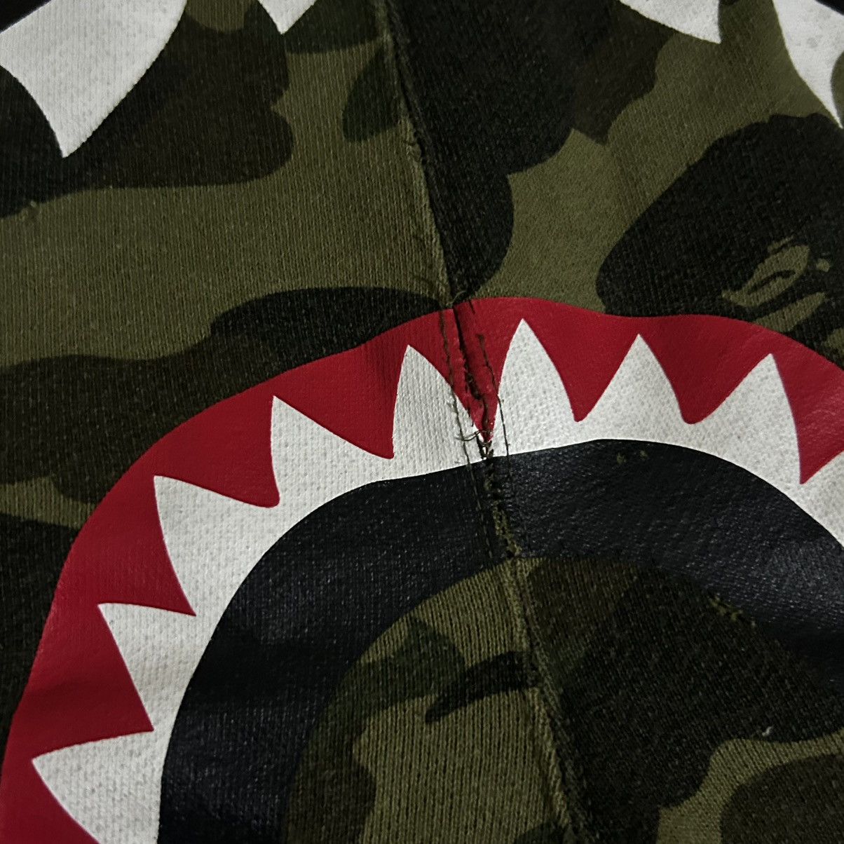 Bape TRASHED Bape Shark Shorts Size US 28 / EU 44 - 4 Thumbnail