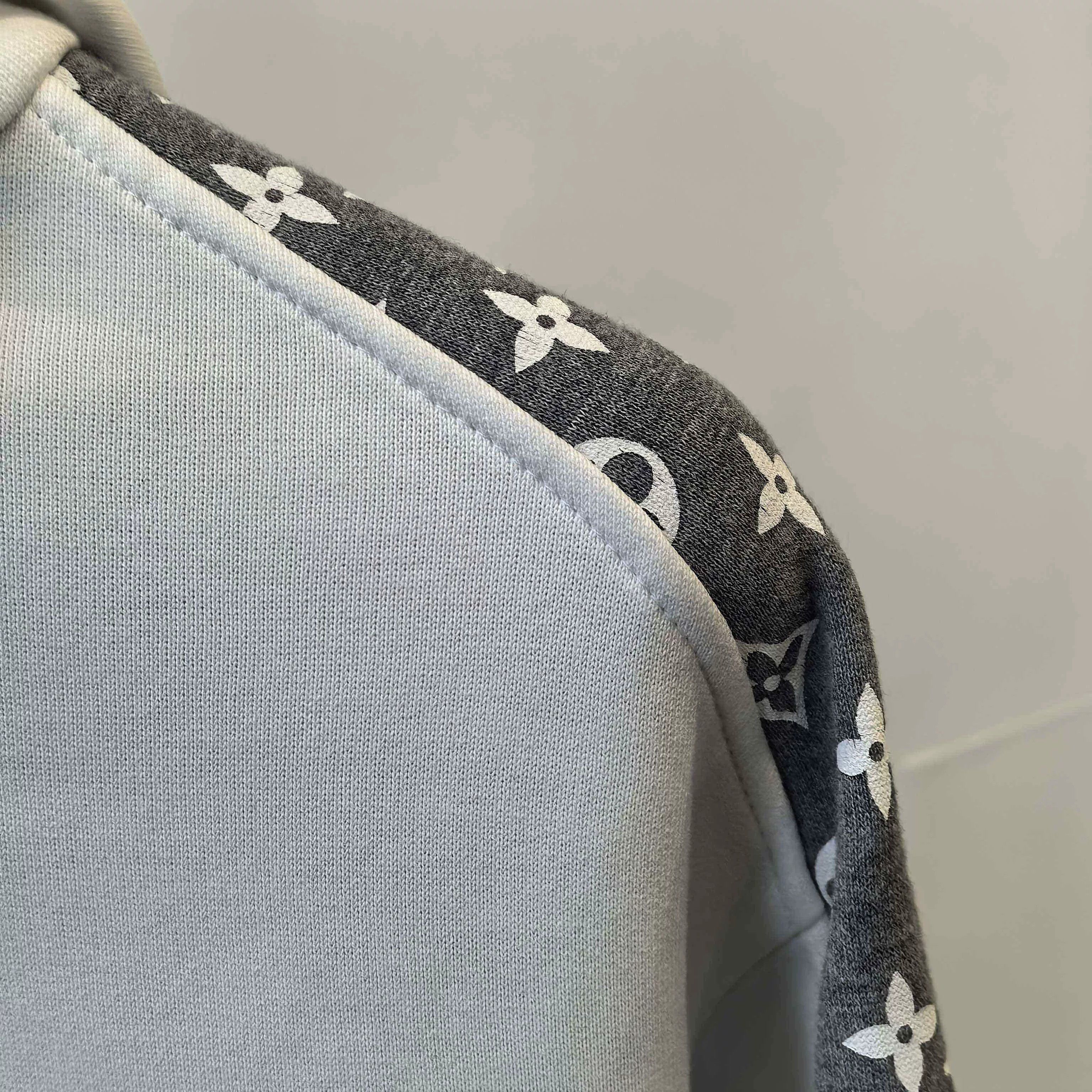 Louis Vuitton Louis Vuitton Color Blocked Hoodie Sweatshirt -2505 Size US XS / EU 42 / 0 - 4 Thumbnail