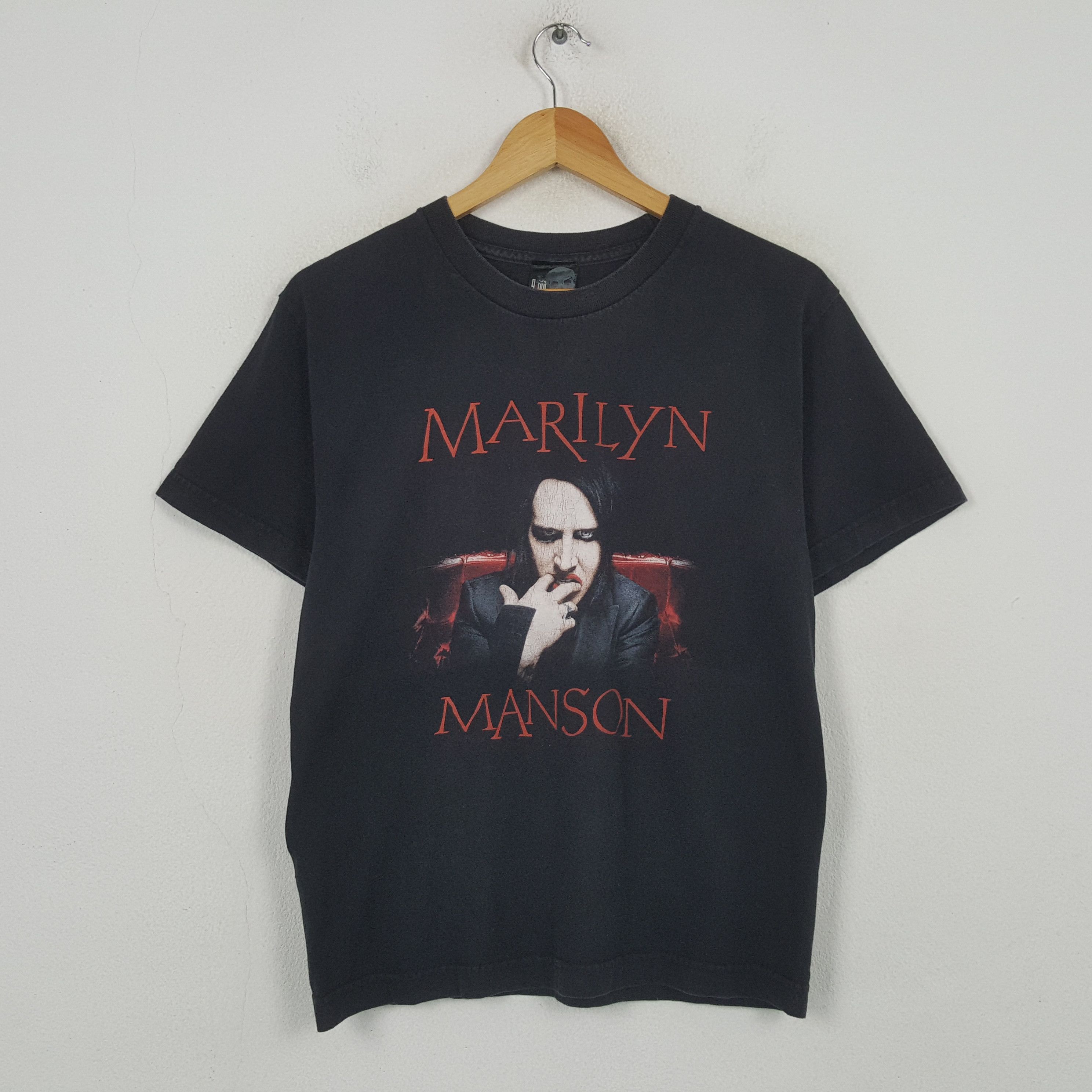 Band Tees Vintage Marilyn Manson American Singer T-shirt RR24 Size US S / EU 44-46 / 1 - 1 Thumbnail
