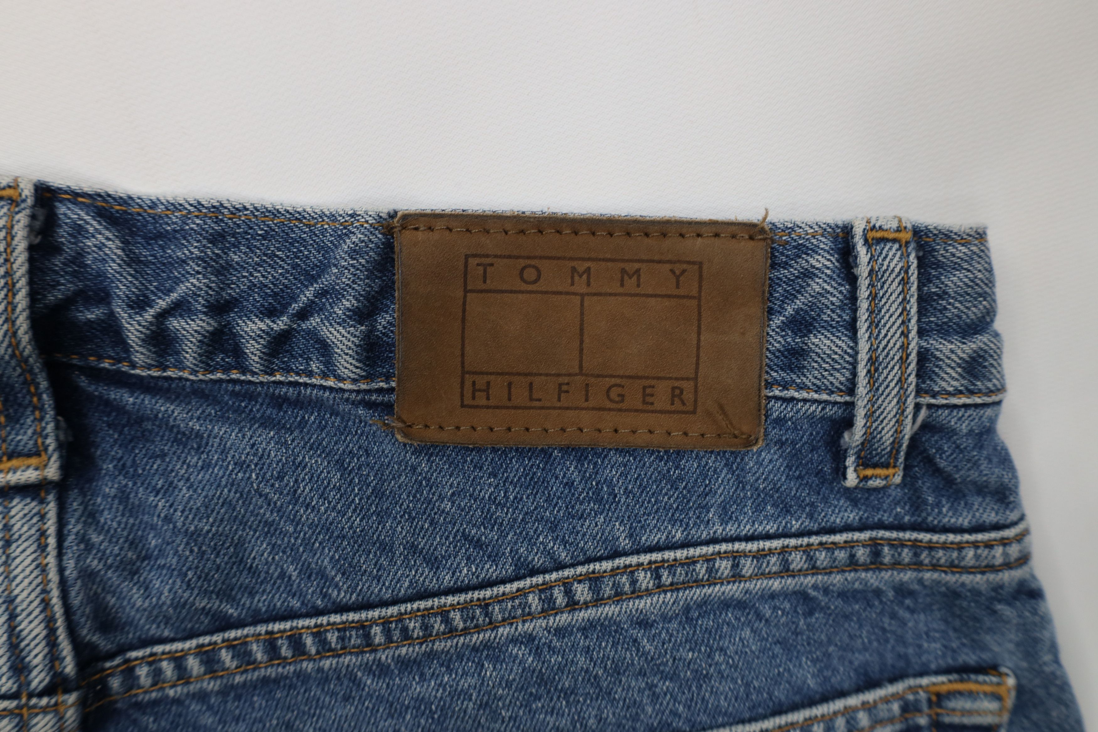Tommy Hilfiger Vintage Y2K 2000 Tommy Hilfiger Denim Jean Shorts Blue Size US 34 / EU 50 - 15 Thumbnail