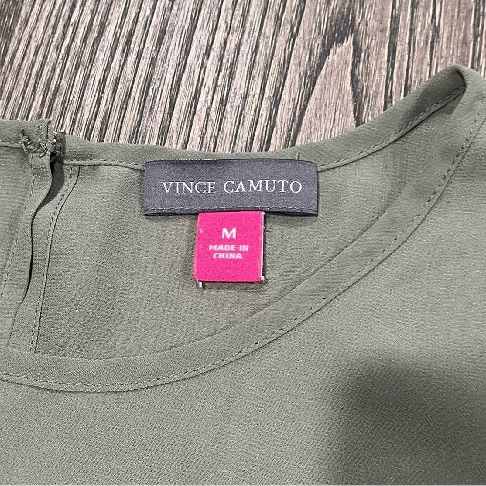 Vince Camuto Vince Camuto Chiffon Scoop Neck Sage Green Tank Top Size M Size M / US 6-8 / IT 42-44 - 2 Thumbnail