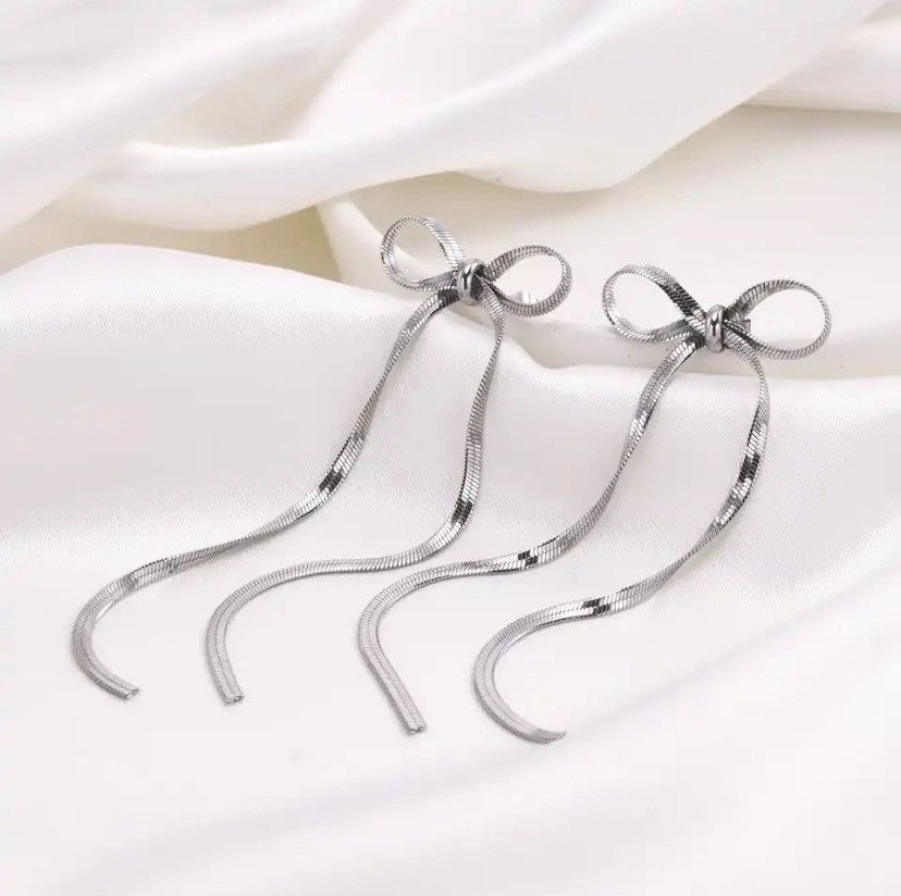 Other Long Chain Bowknot Dangle Drop Tassel Earrings Size ONE SIZE - 1 Thumbnail