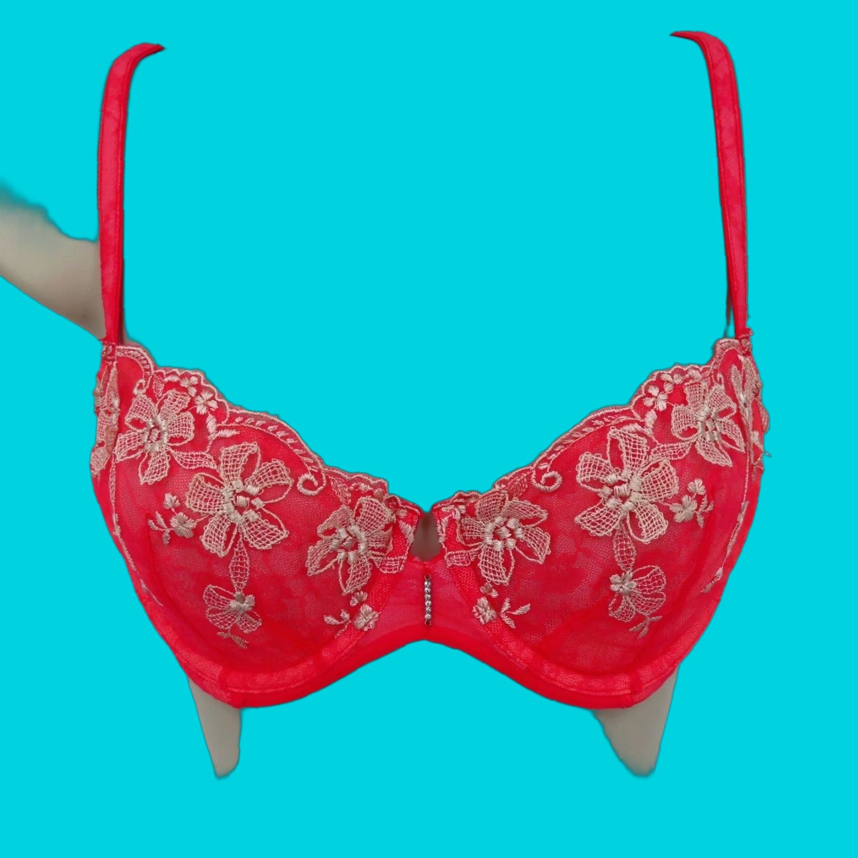 Victoria's Secret **Victoria's Secret 32D Push Up Bra Pink Flower Underwire** User: Victoria's Secret 32D Push Up Bra Pink Flower Underwire Size ONE SIZE - 1 Thumbnail