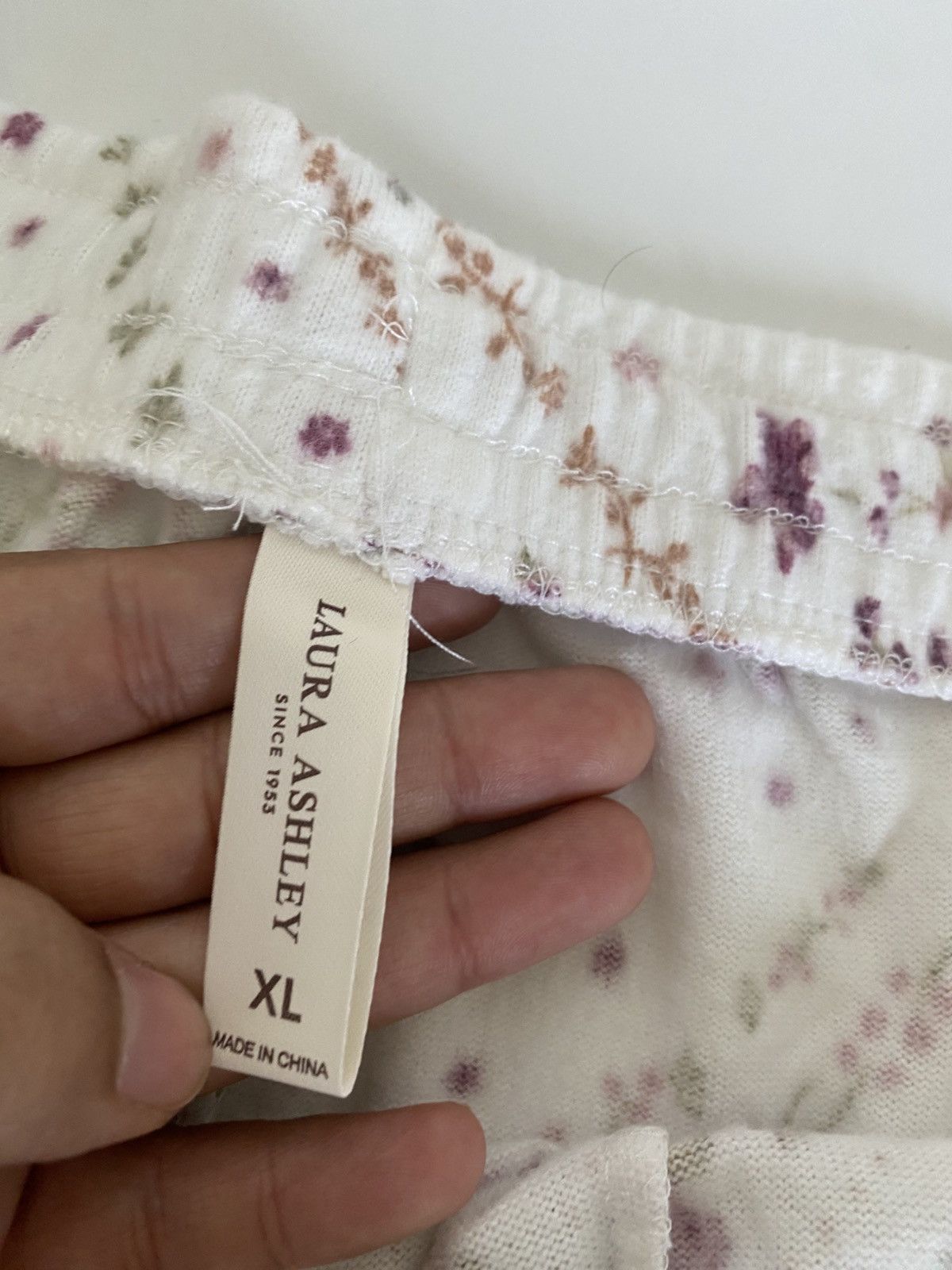 Laura Ashley Laura Ashley Women 2PC Pajamas Set Floral Size XL NWT Size ONE SIZE - 14 Thumbnail