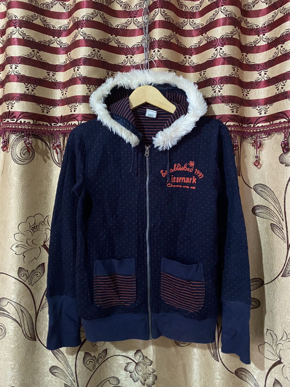If Six Was Nine × Japanese Brand × Le Grande Bleu (L.G.B.) Japanes Kiss Mark Fur Hoodie Ifsix Lgb Style Size US M / EU 48-50 / 2 - 1 Thumbnail