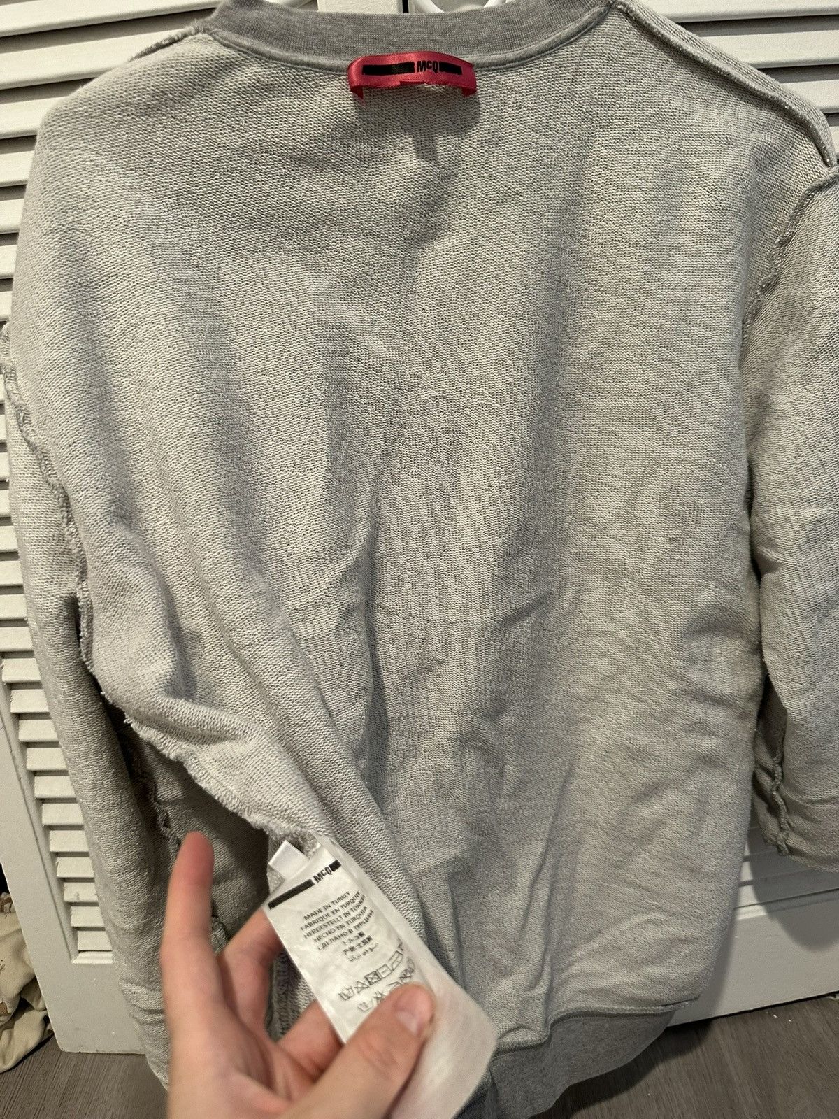 Alexander McQueen McQ by Alexander McQueen Swallow Print Sweatshirt – Size L Size US L / EU 52-54 / 3 - 7 Thumbnail