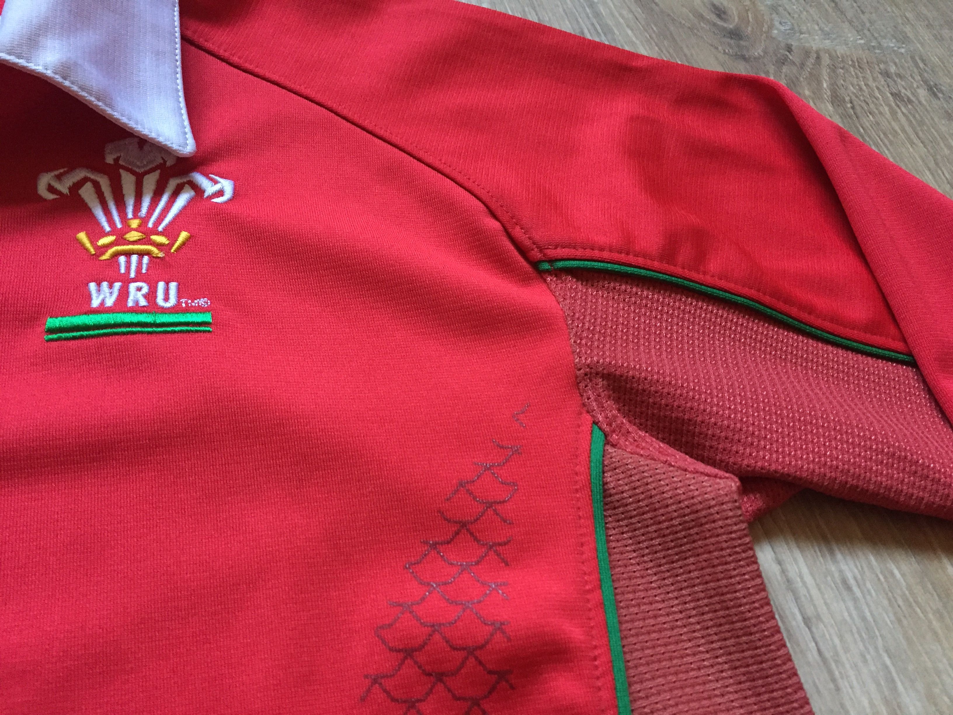 Under Armour × Vintage Under Armour Wales Rugby Union Home Youth Jersey Size US XXS / EU 40 - 4 Thumbnail