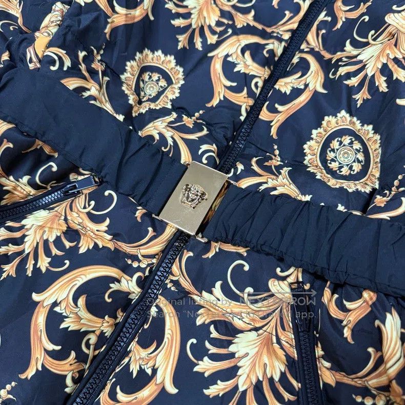 Versace Versace Baroque full print waist down jacket Size L / US 10 / IT 46 - 6 Thumbnail