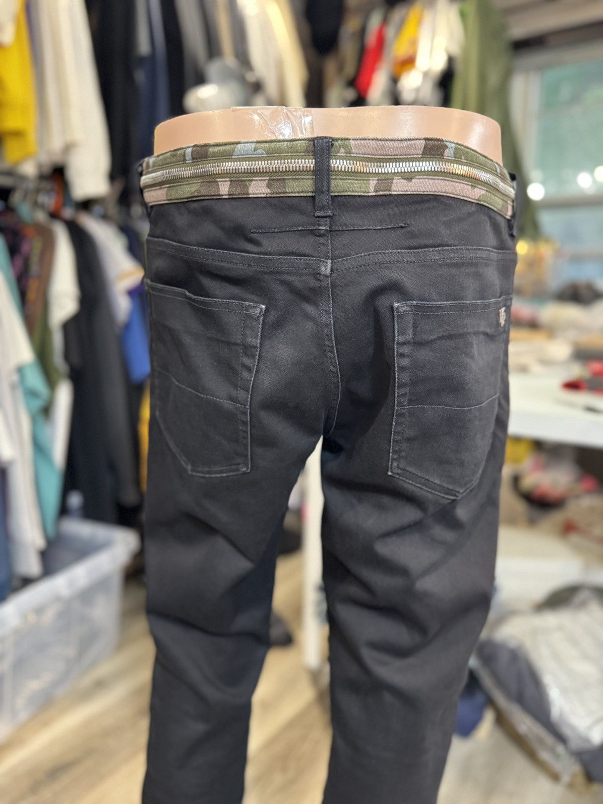 Givenchy 🗜️ GIVENCHY RARE DENIM BLACK STRECH COTTON W/ Chrome Zipper Size US 34 / EU 50 - 13 Thumbnail