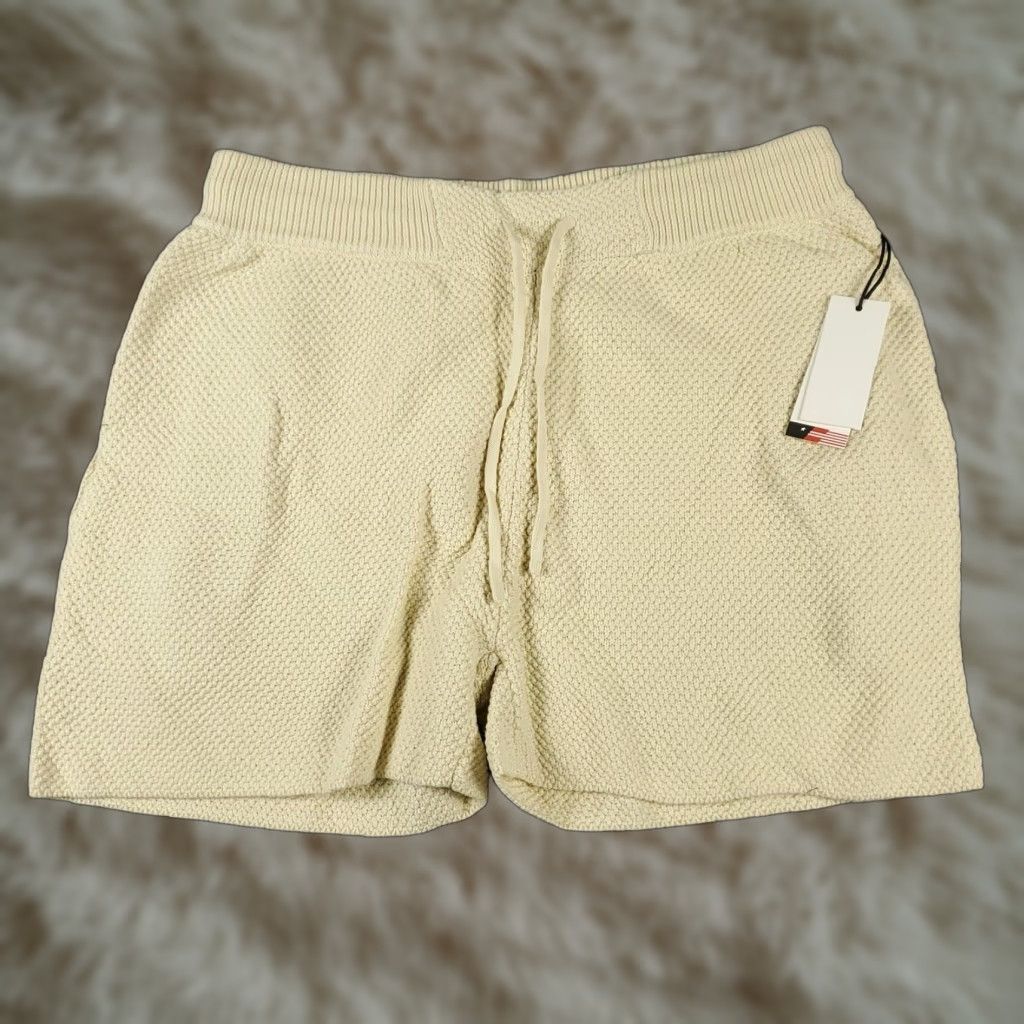 Honor the Gift HONOR THE GIFT Sweat Shorts Womens XL Ivory Knit Casual Activewear Size 40" / US 18 - 1 Thumbnail
